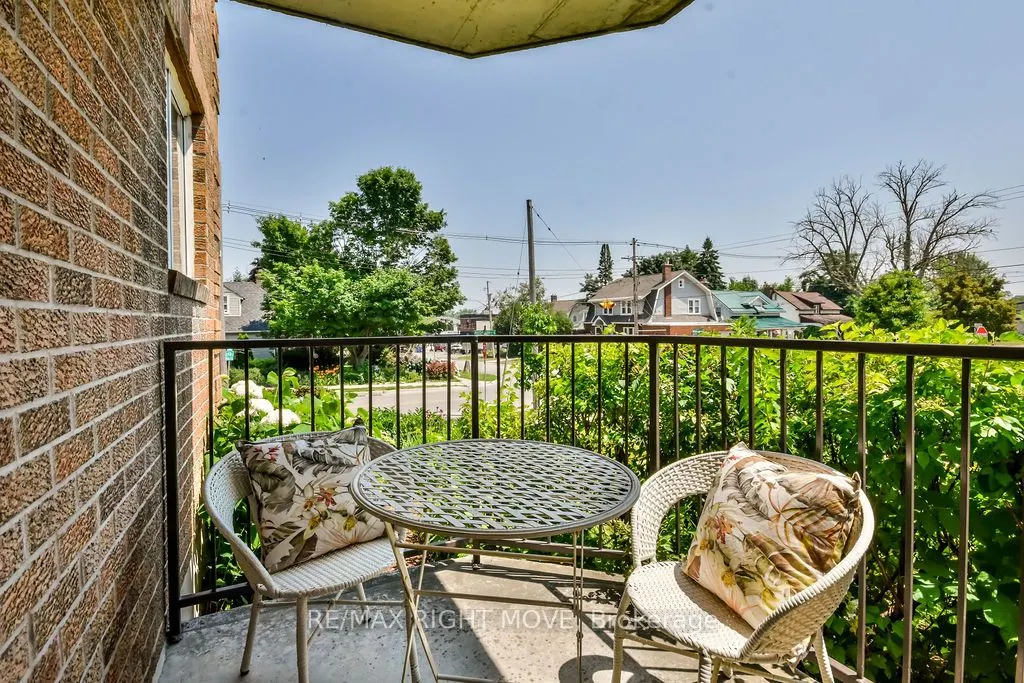95 Matchedash Street N, #101