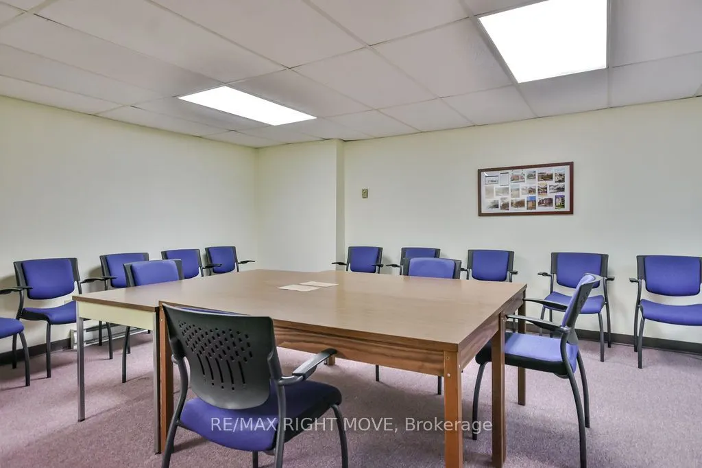95 Matchedash Street N, #101