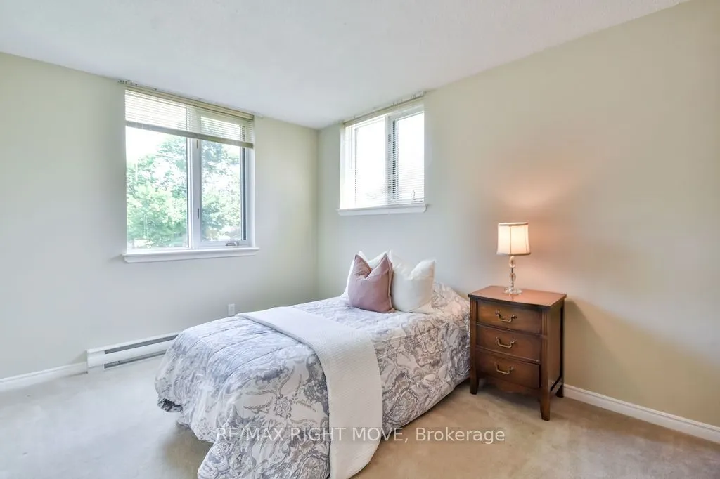 95 Matchedash Street N, #101