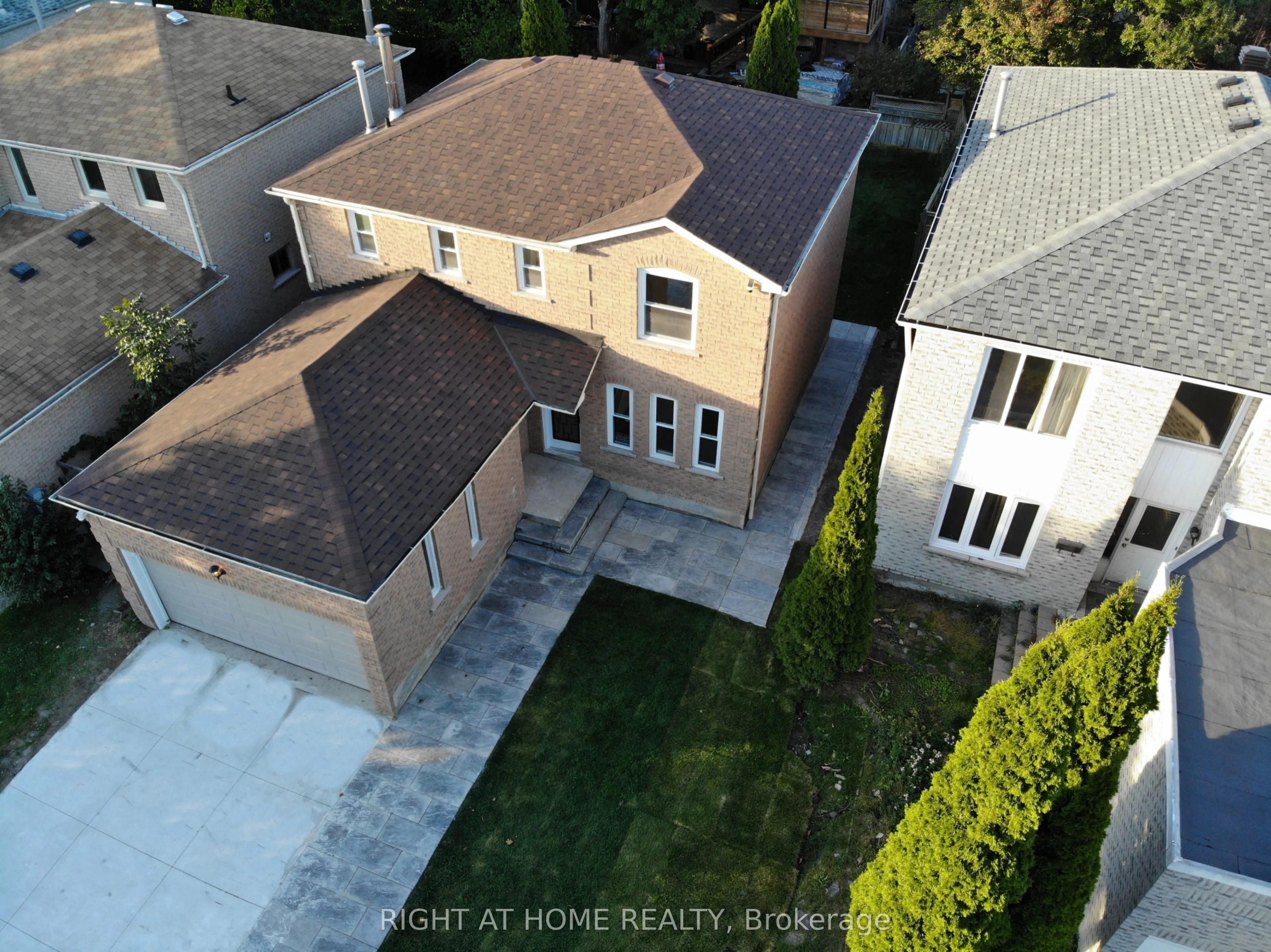 247 Hickling Trail
