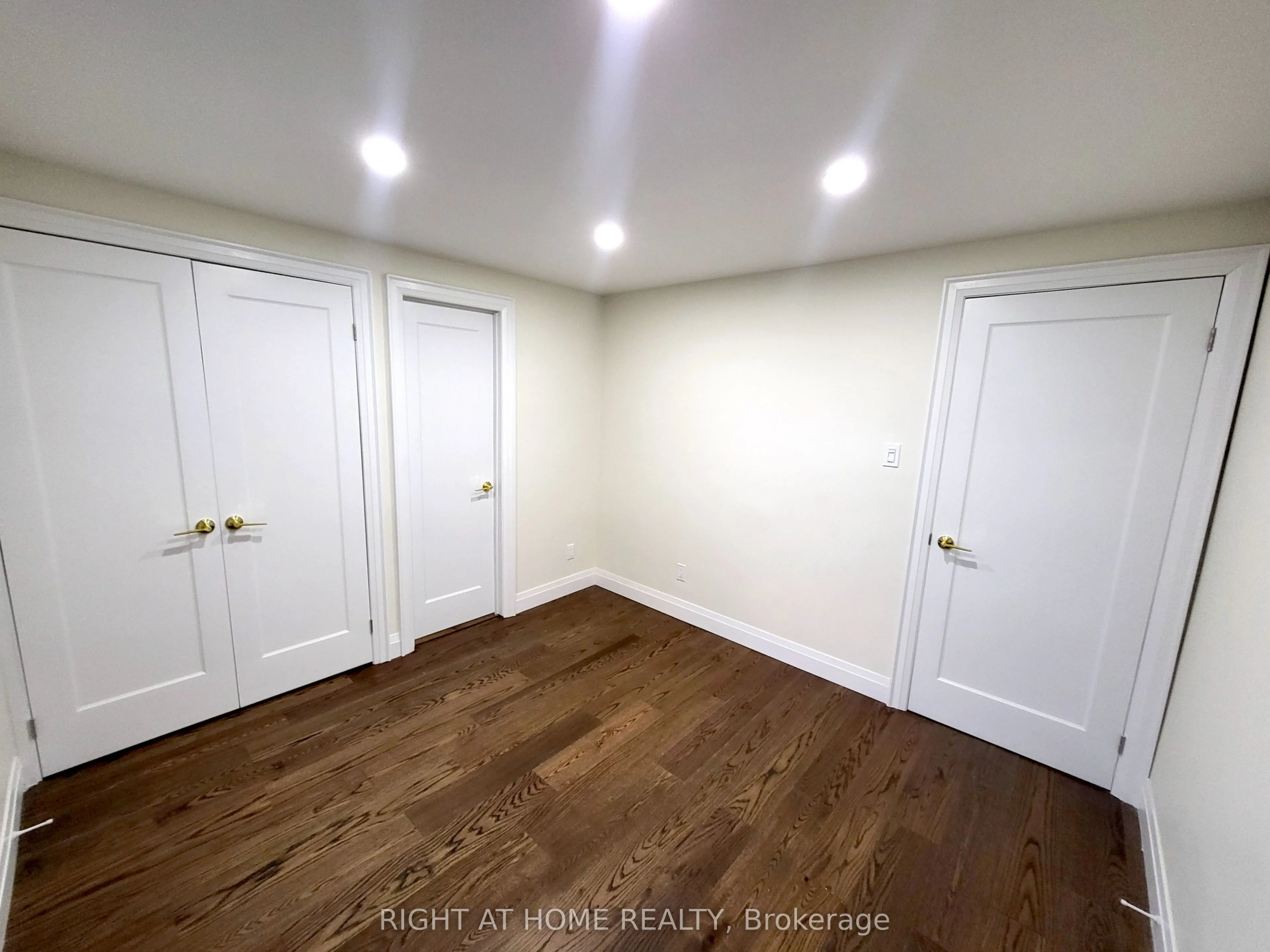 247 Hickling Trail