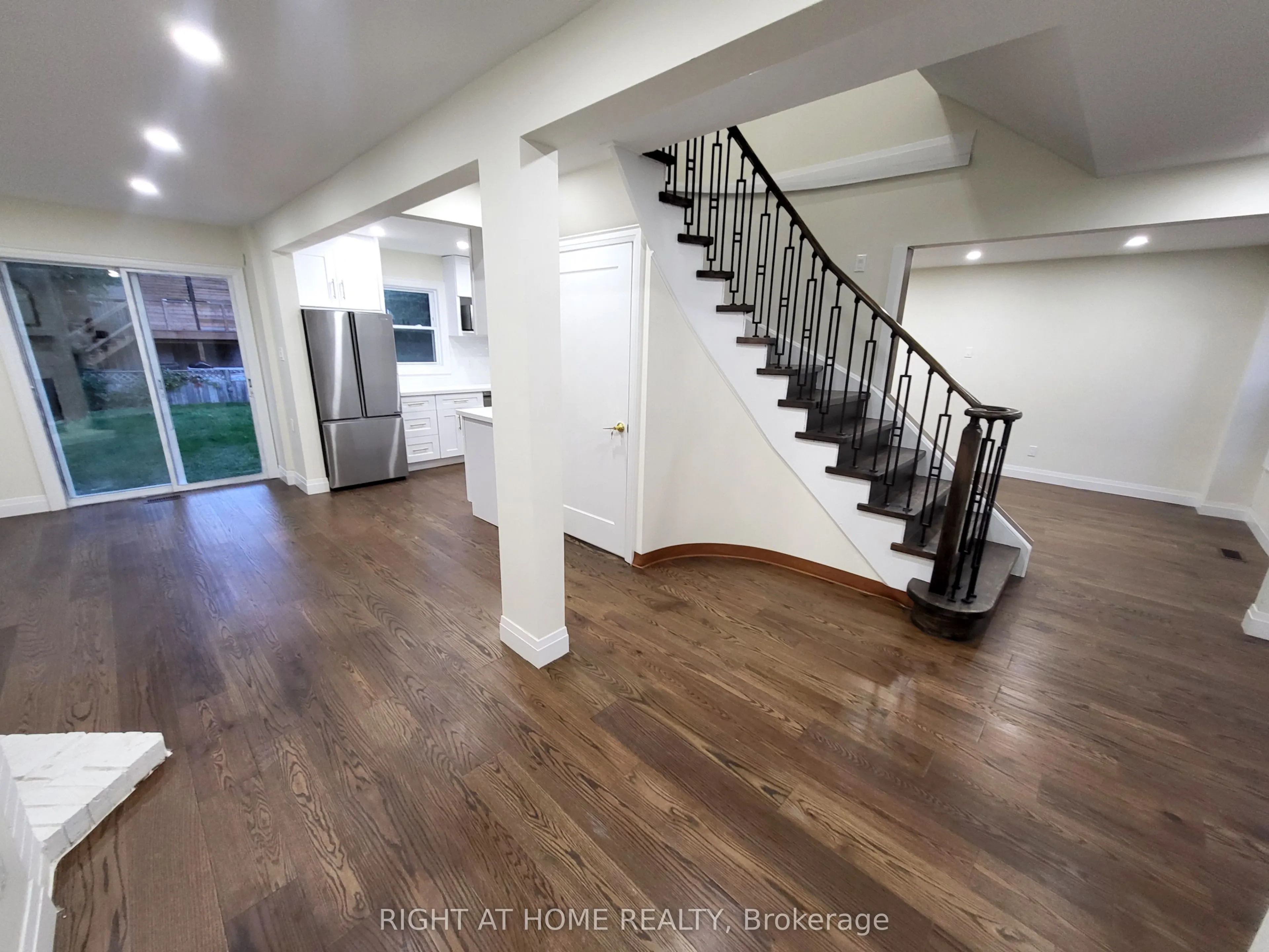 247 Hickling Trail