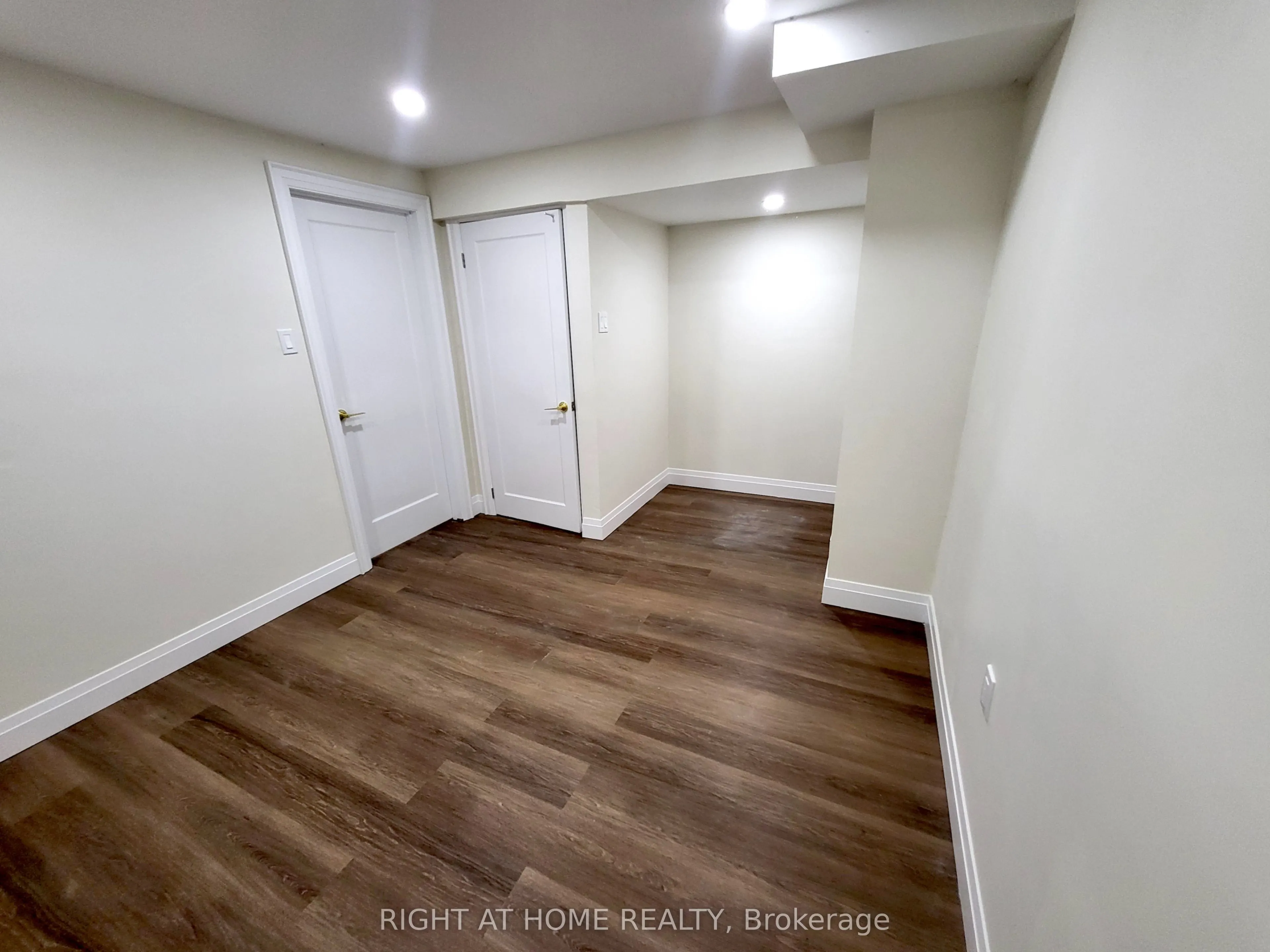 247 Hickling Trail