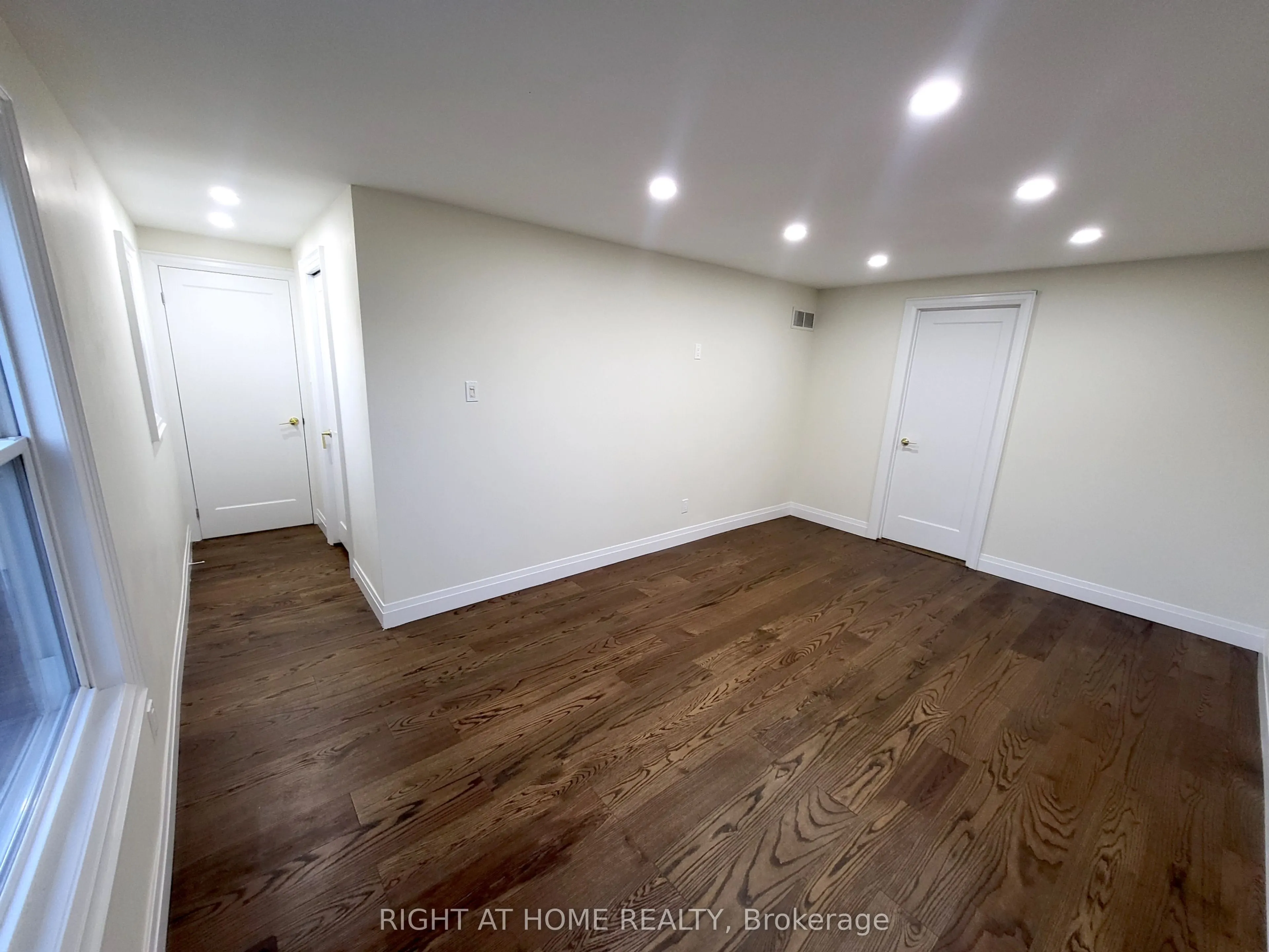247 Hickling Trail