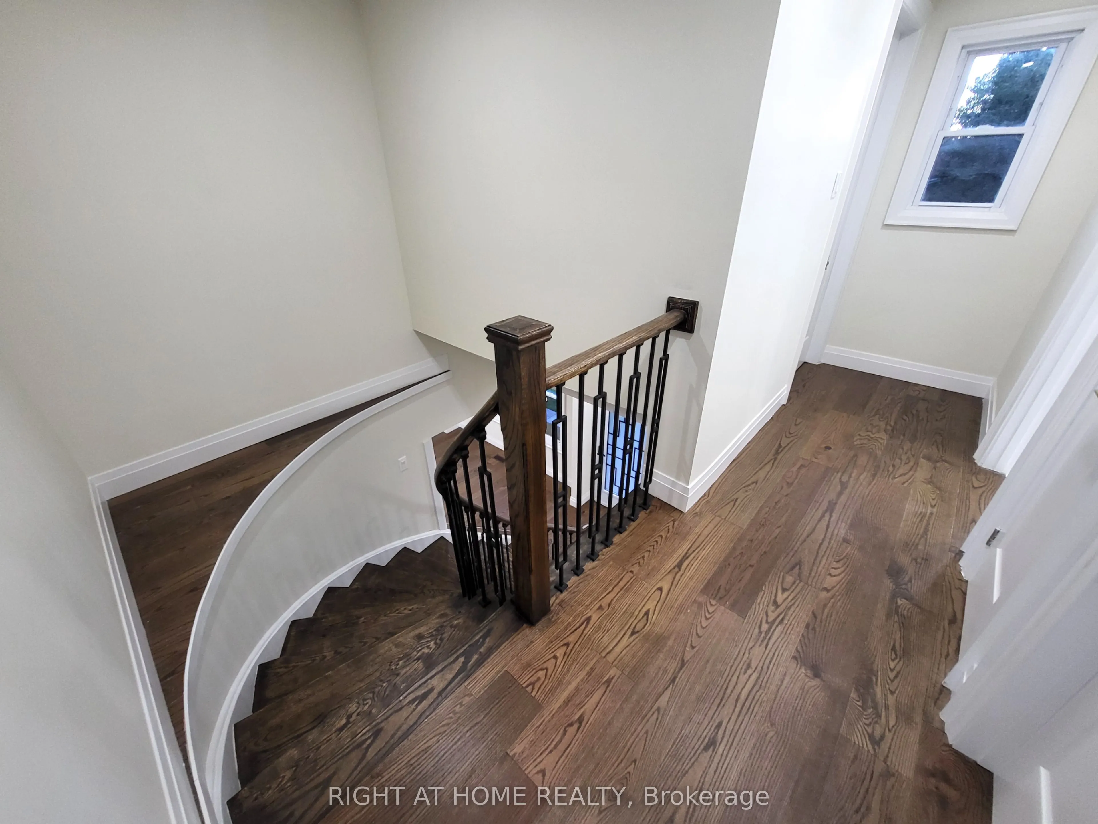 247 Hickling Trail