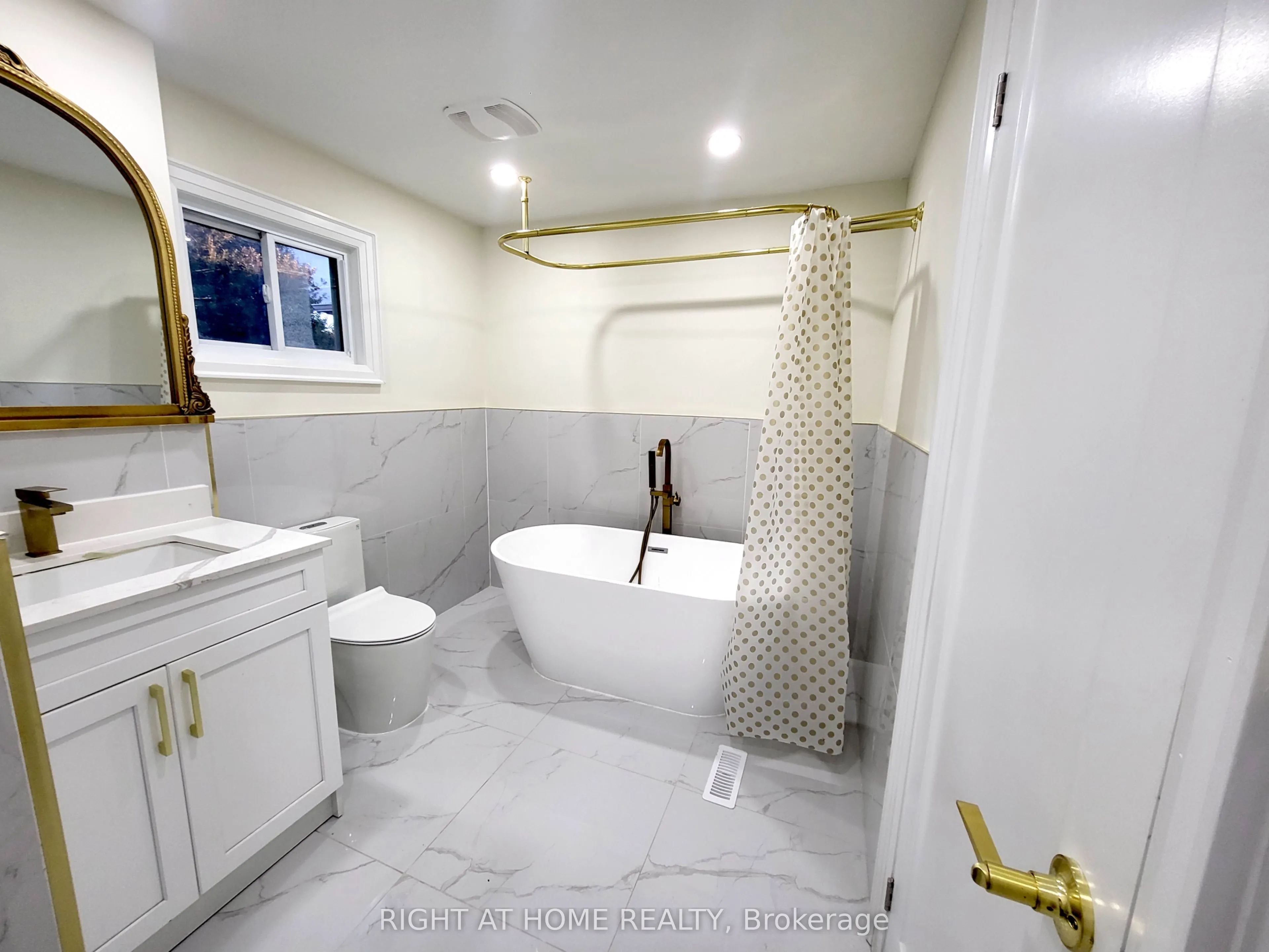 247 Hickling Trail