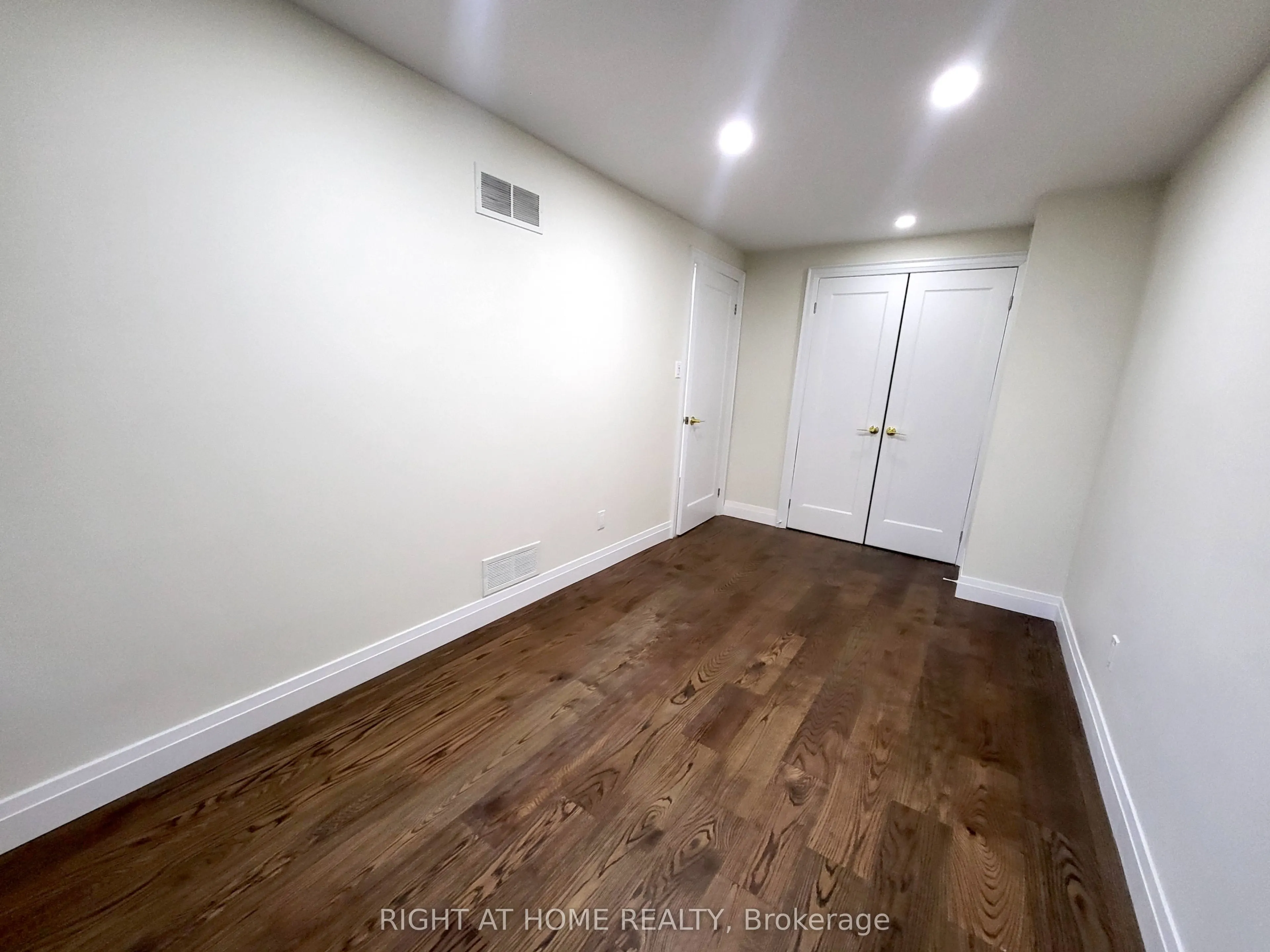 247 Hickling Trail