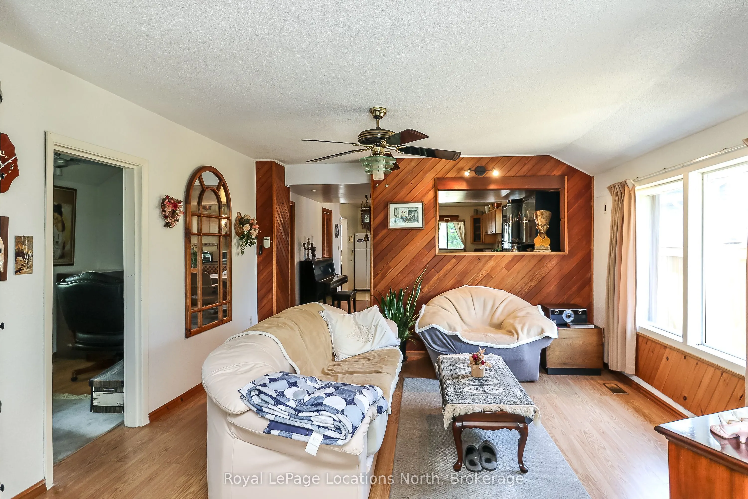 1320 River Road W