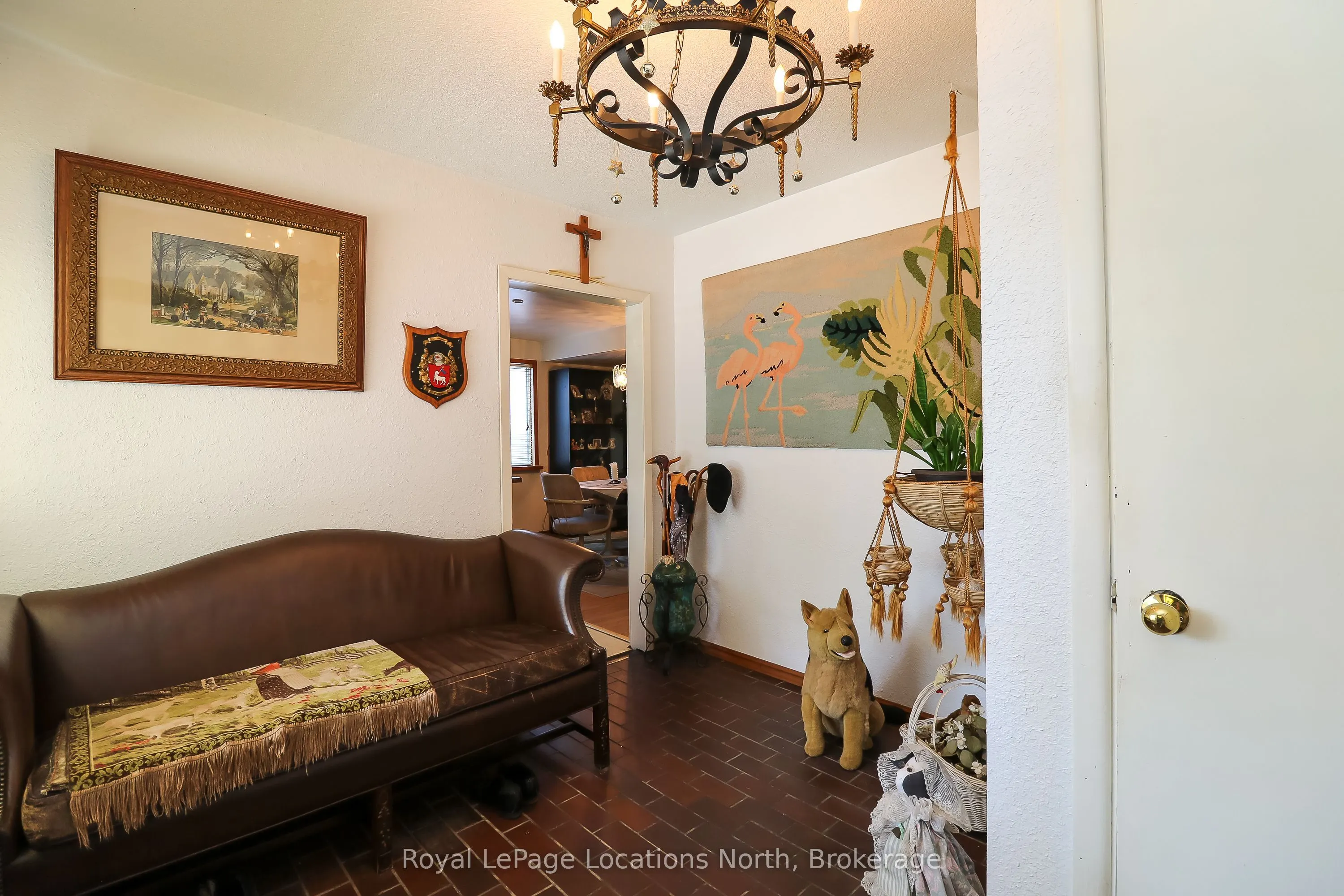 1320 River Road W