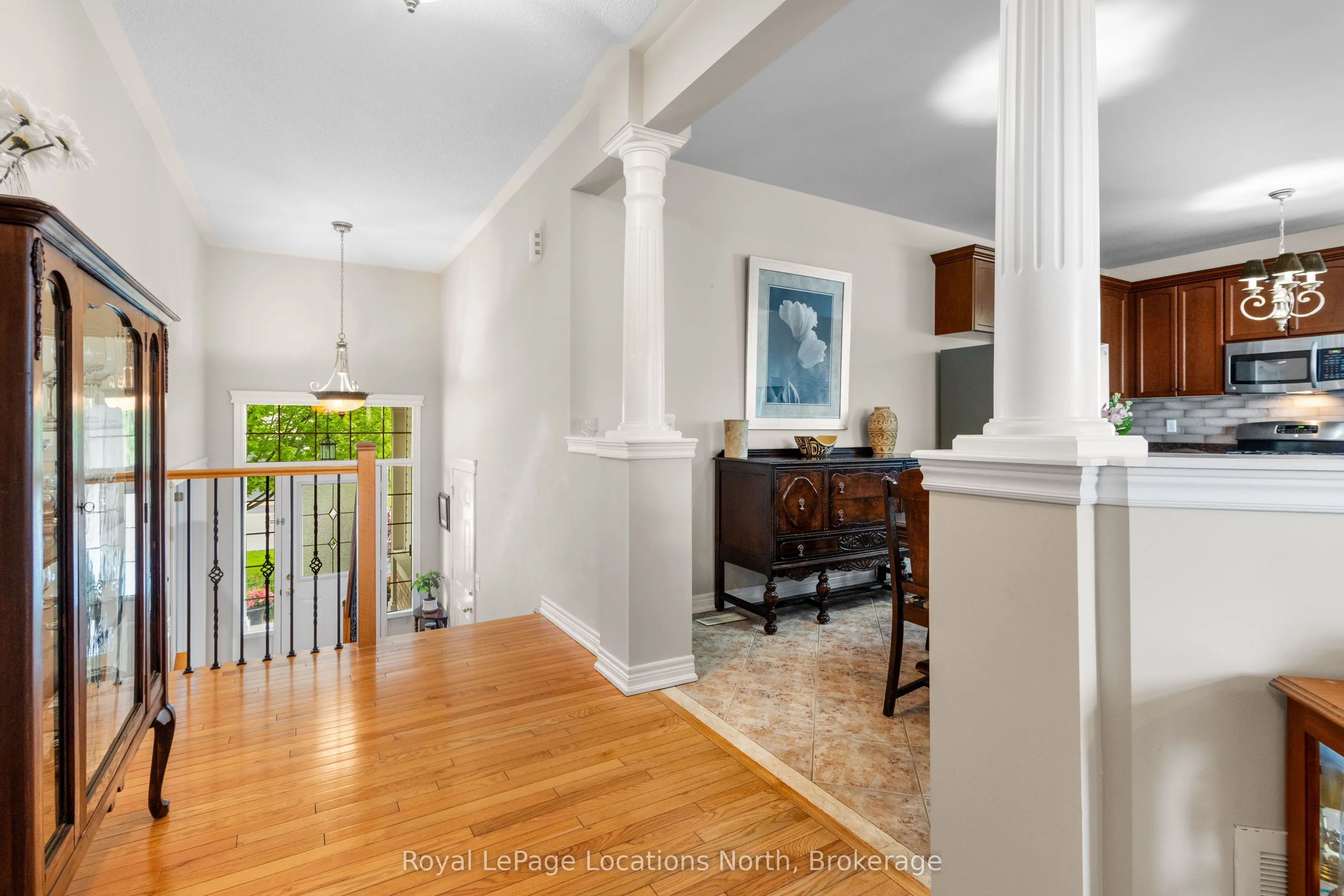 8 Broadpoint Street