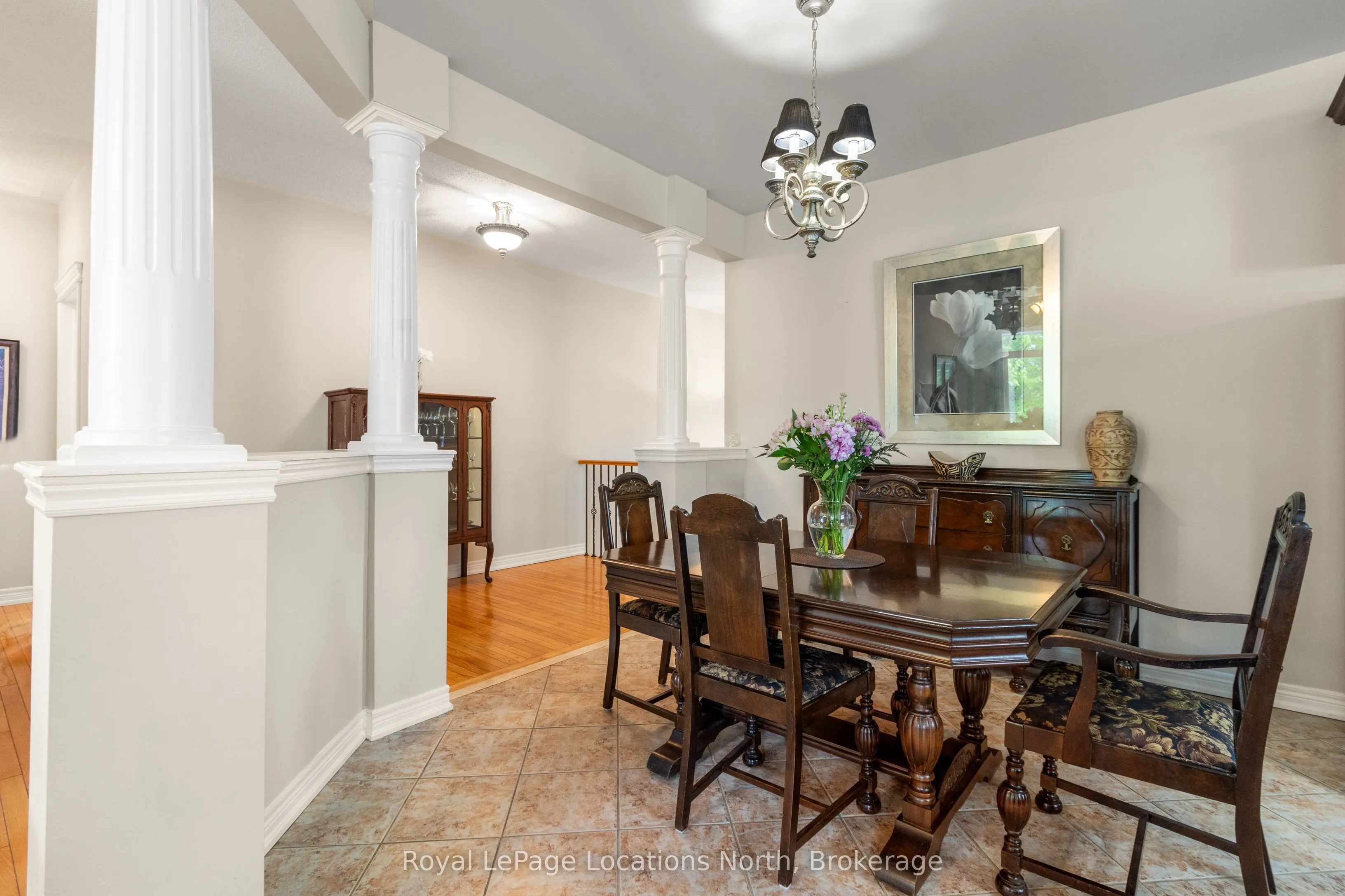 8 Broadpoint Street