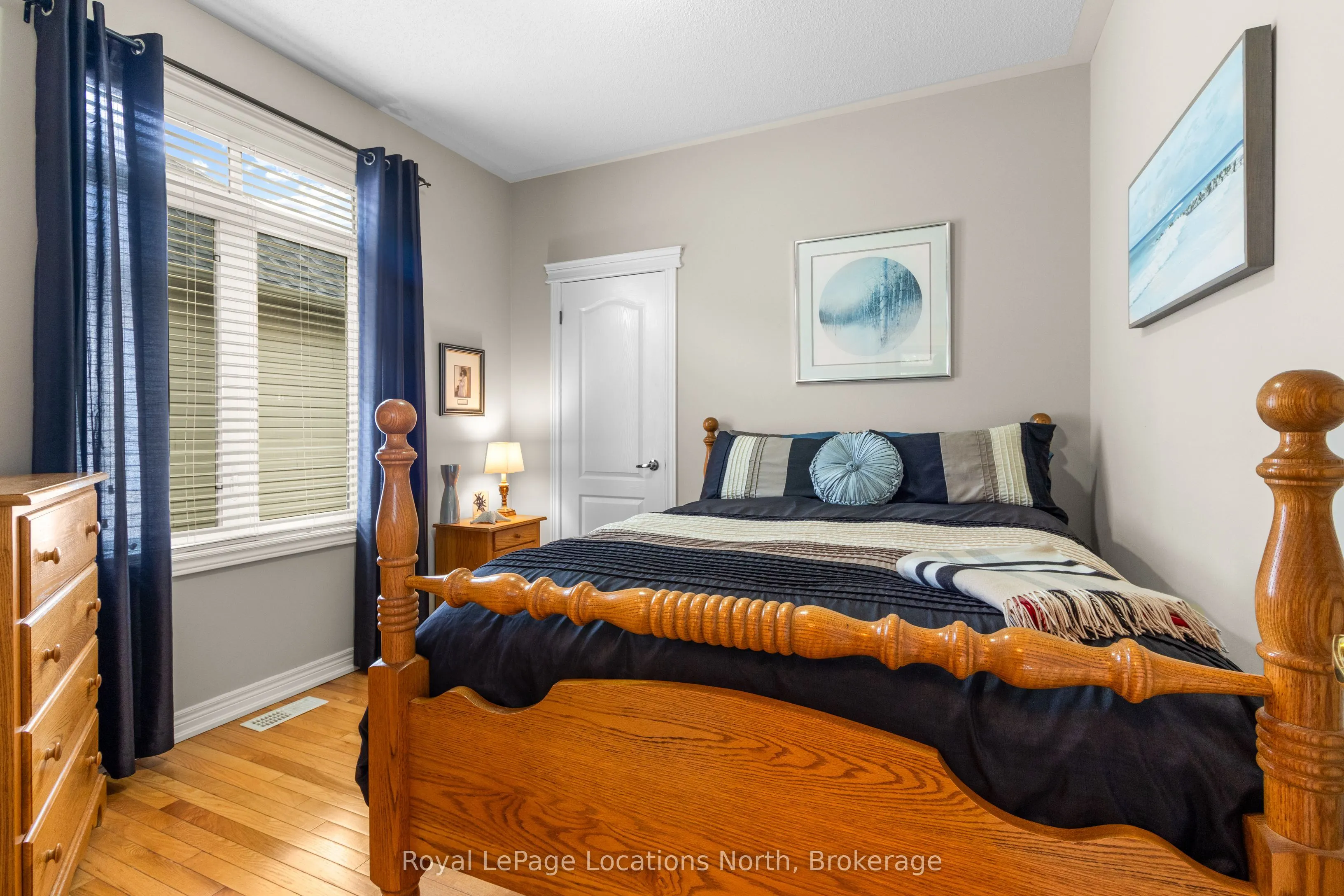 8 Broadpoint Street