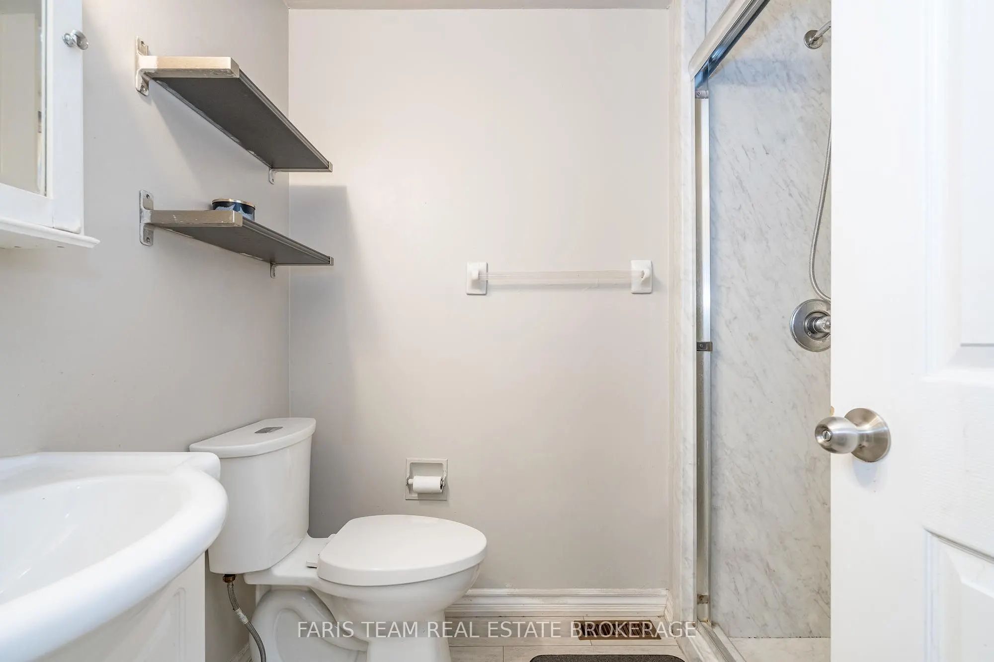 233 Innisfil Street, #19