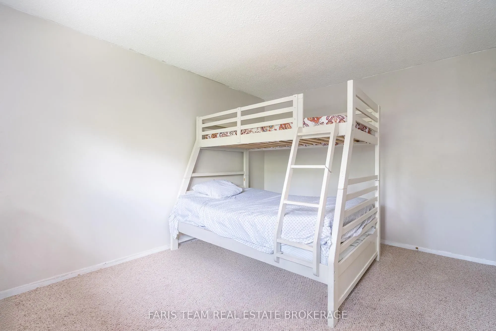 233 Innisfil Street, #19