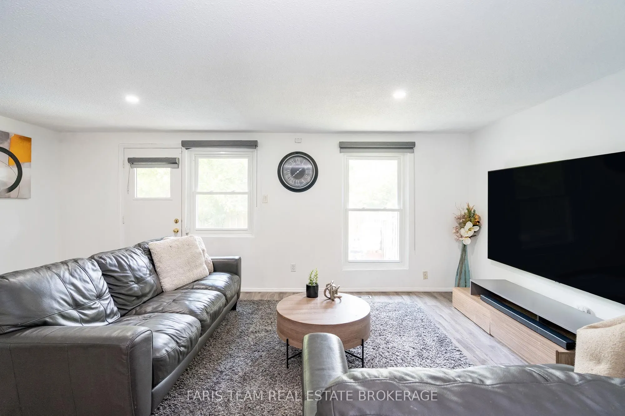 233 Innisfil Street, #19