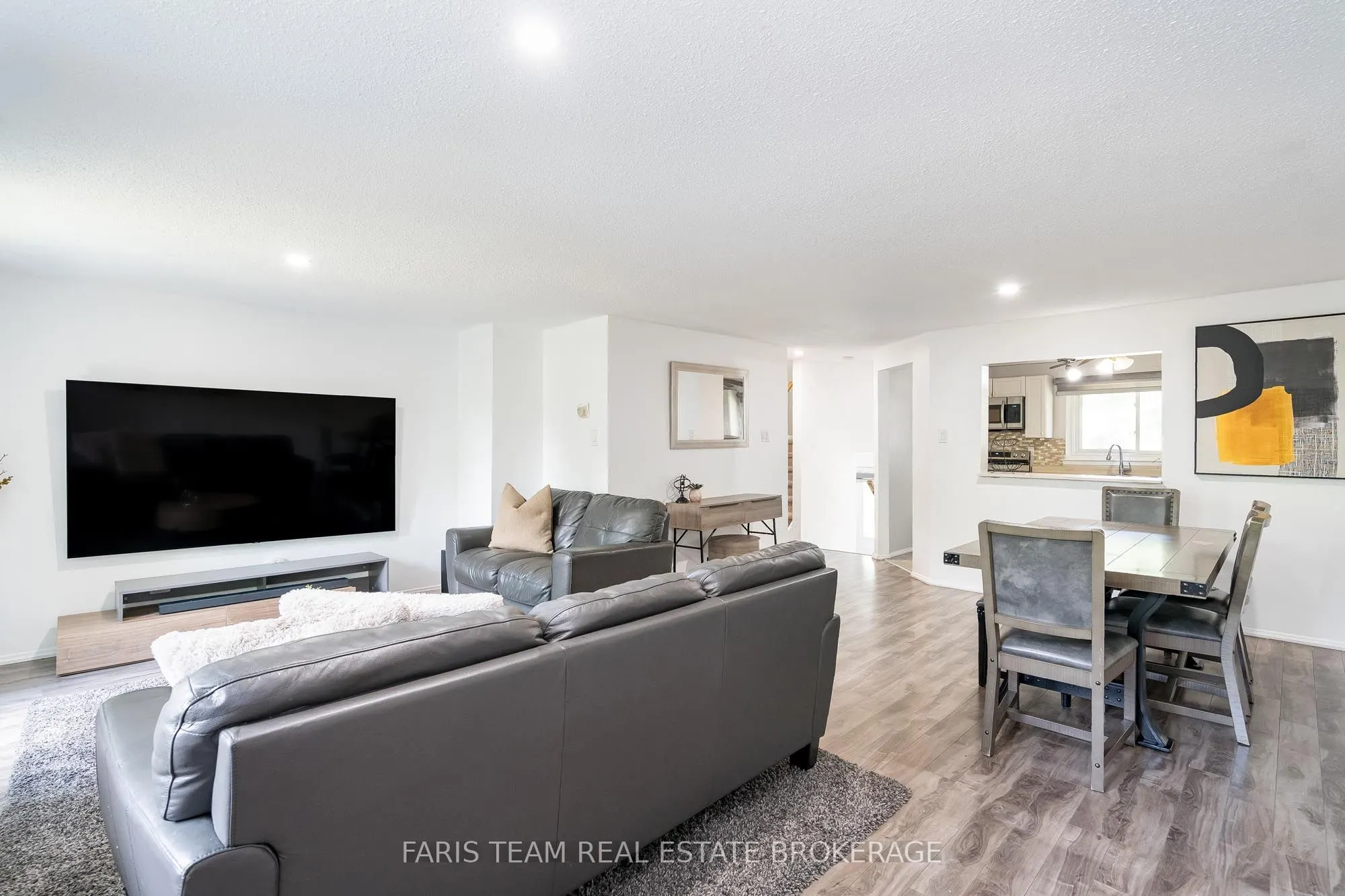 233 Innisfil Street, #19