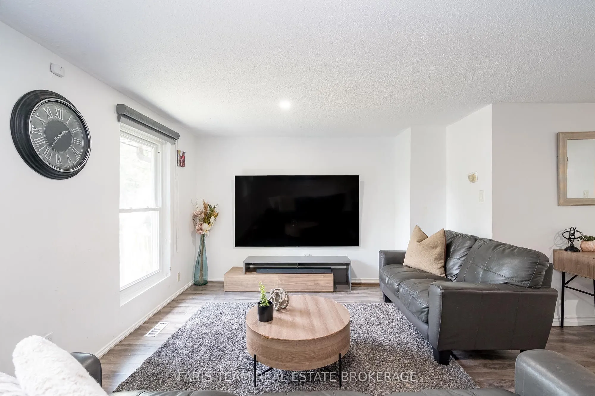 233 Innisfil Street, #19