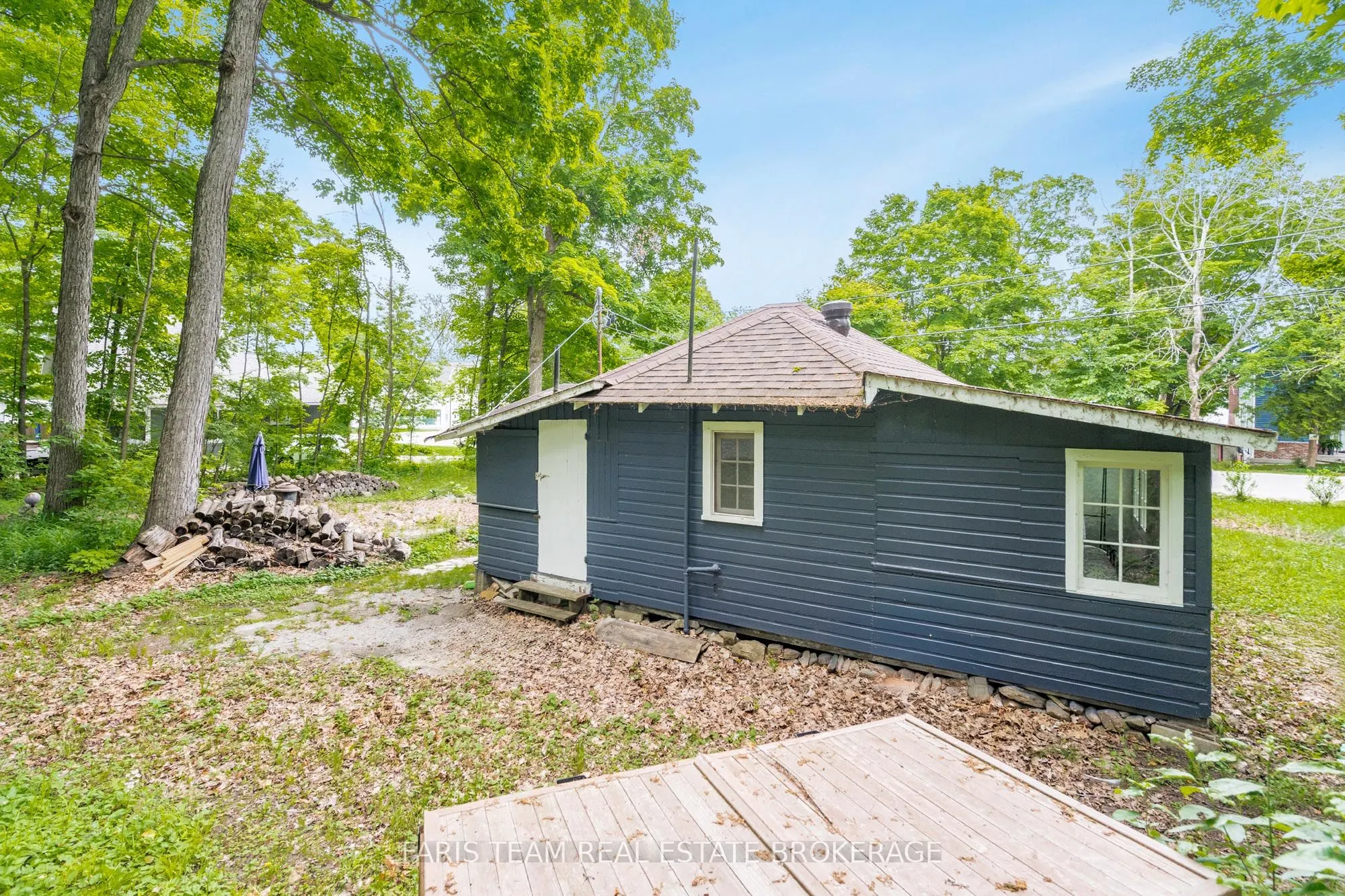 365 Robins Point Road