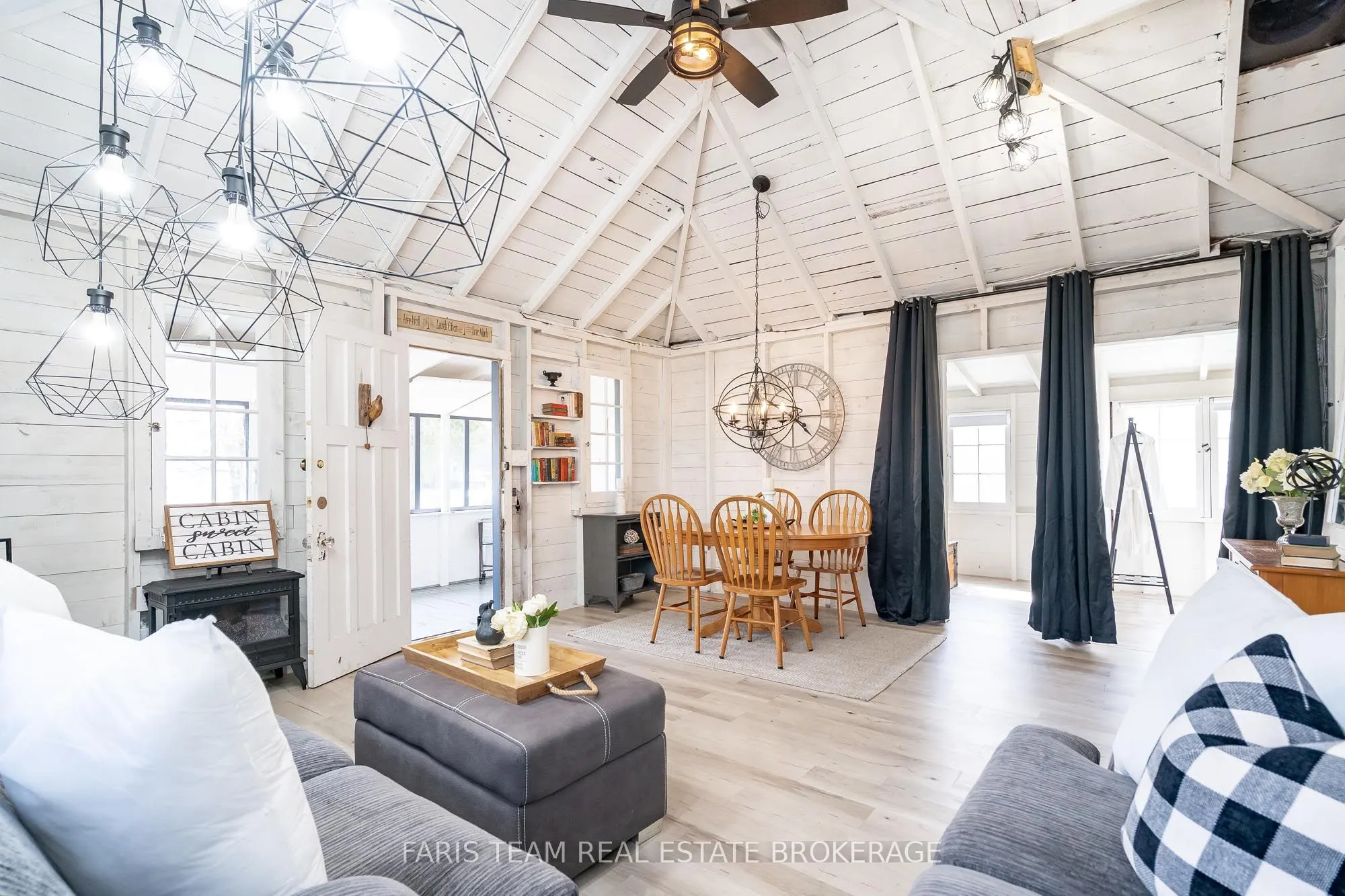 365 Robins Point Road