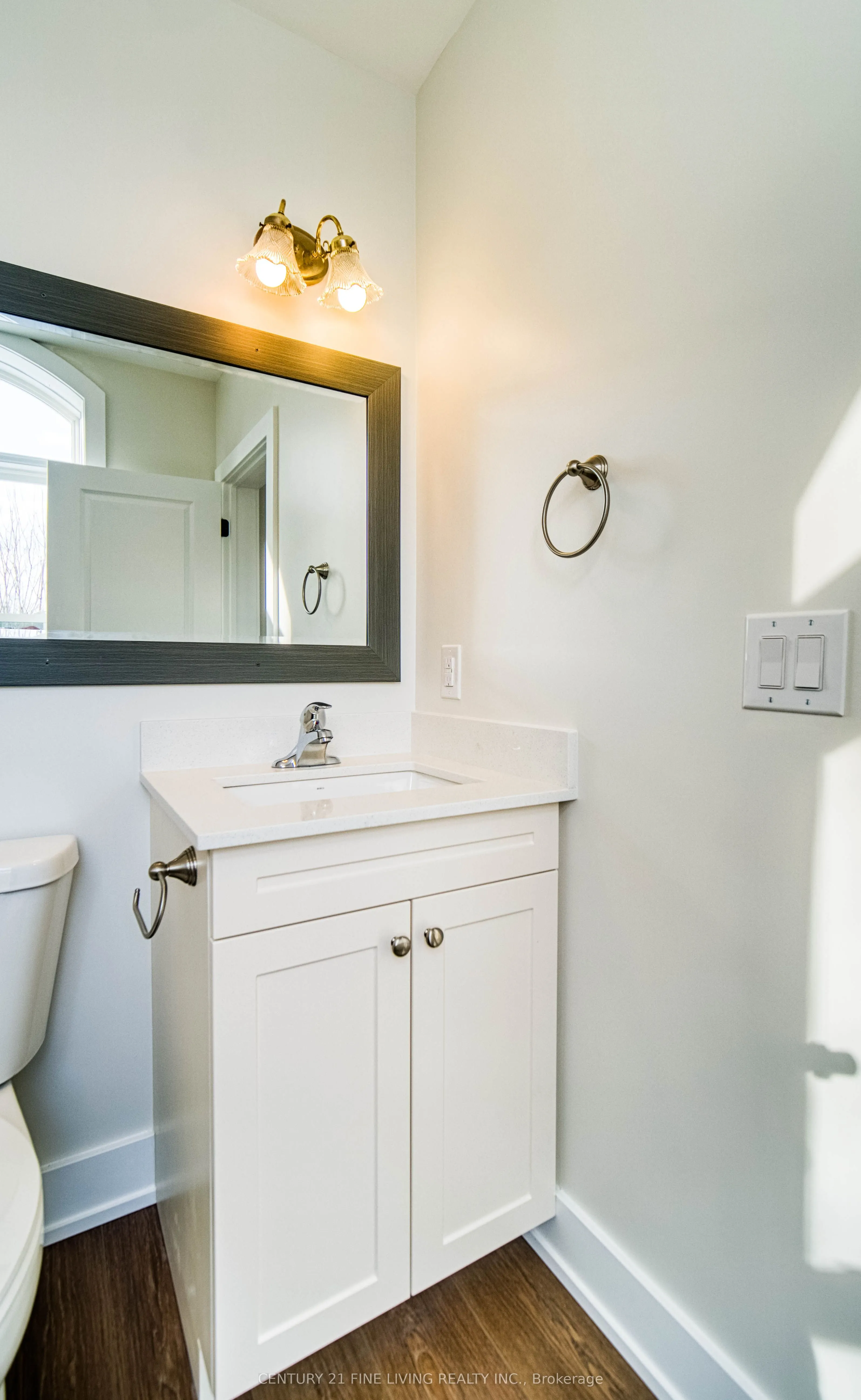 1614 Ridge Road E, #202