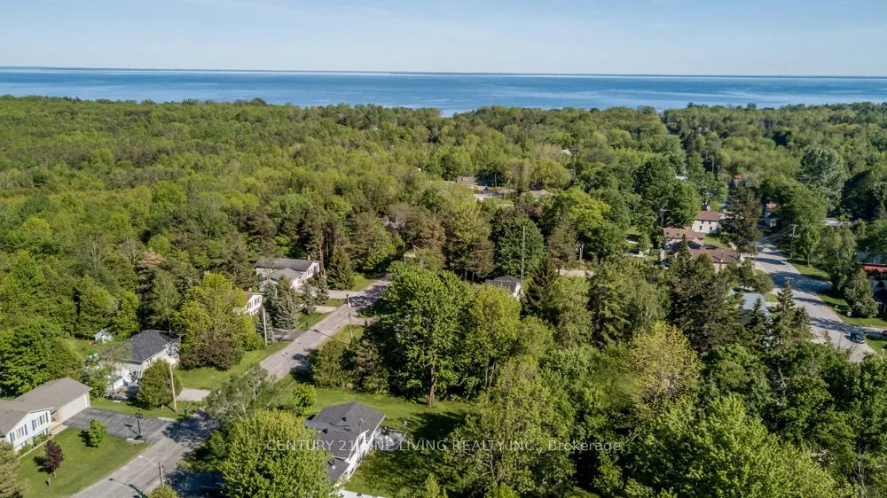 1614 Ridge Road E, #202