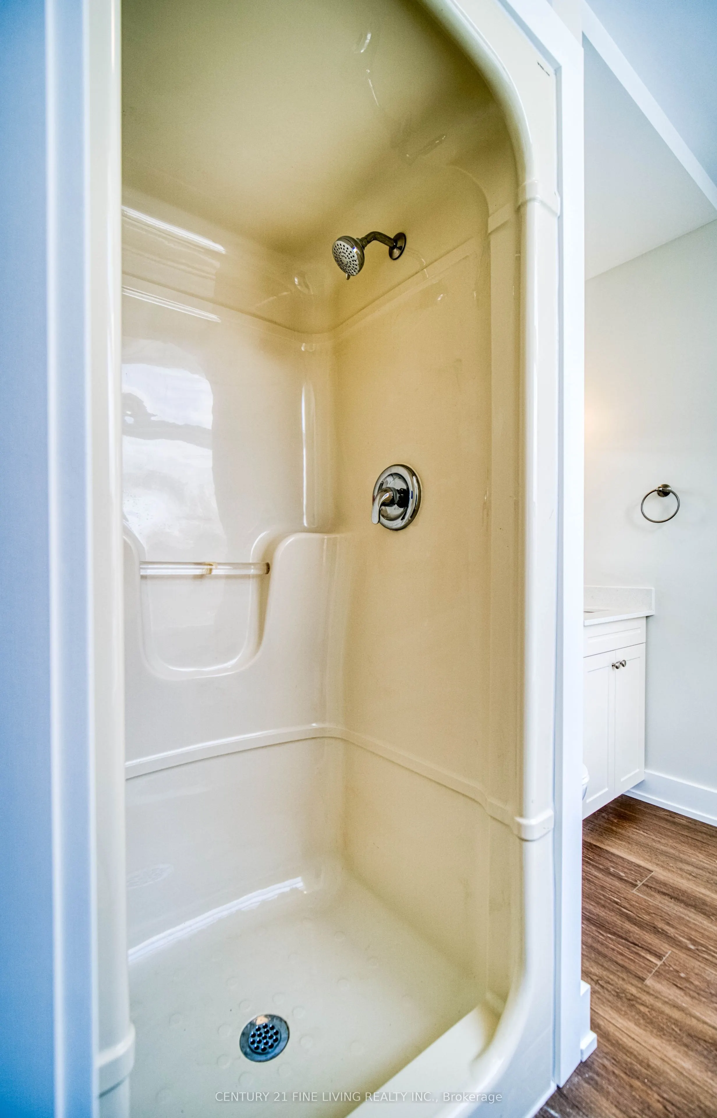1614 Ridge Road E, #202