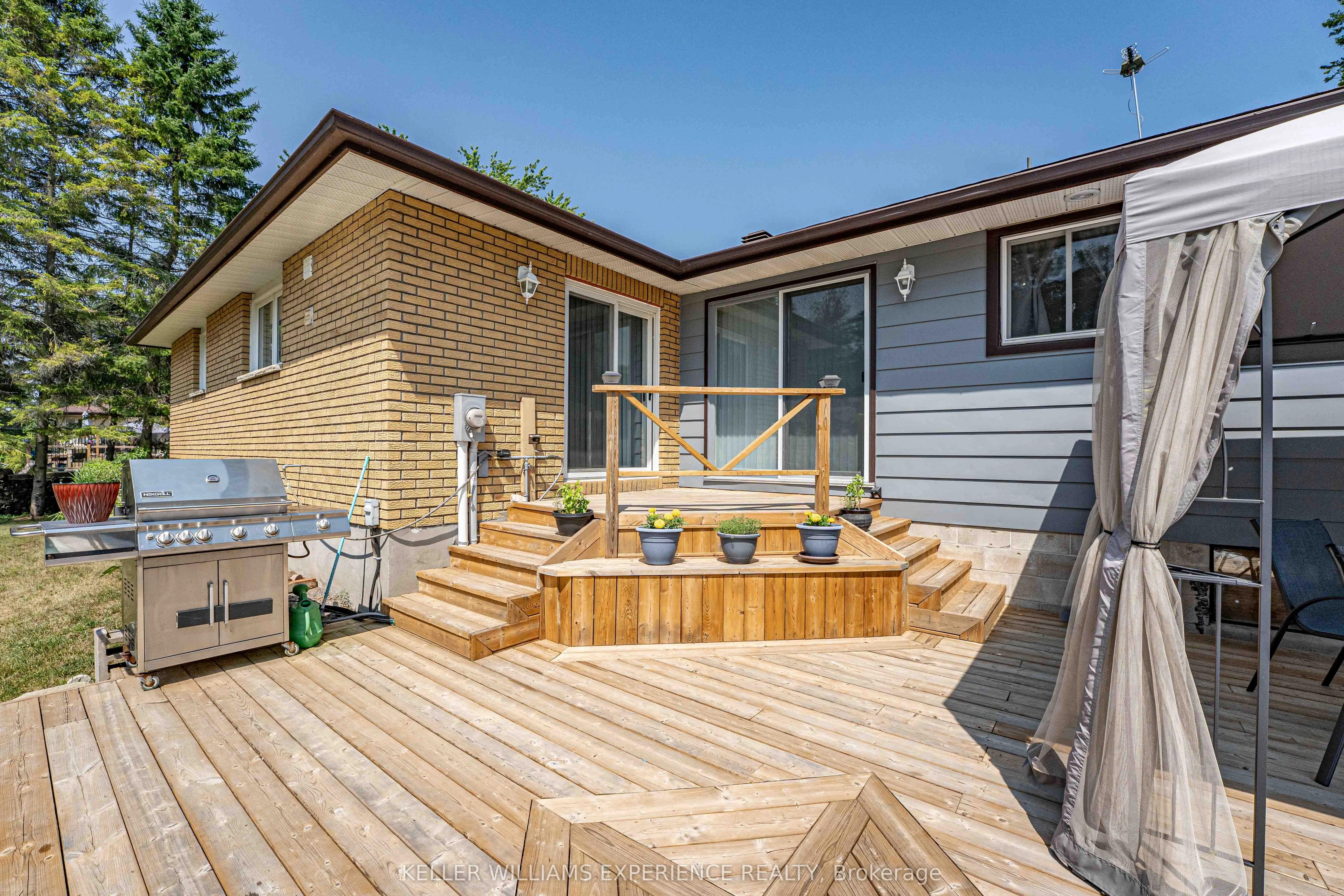25 LAMERS Crescent
