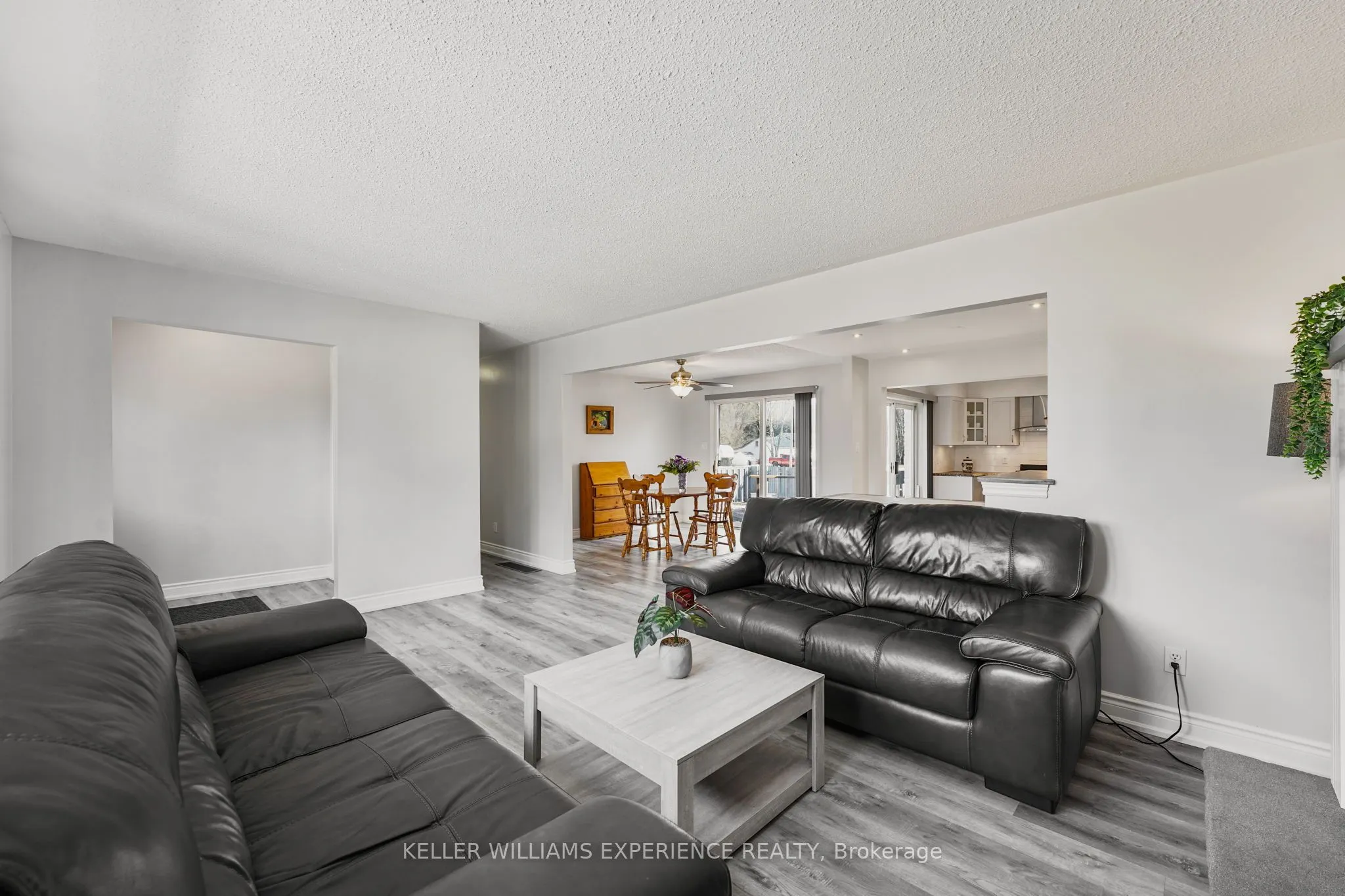 25 LAMERS Crescent