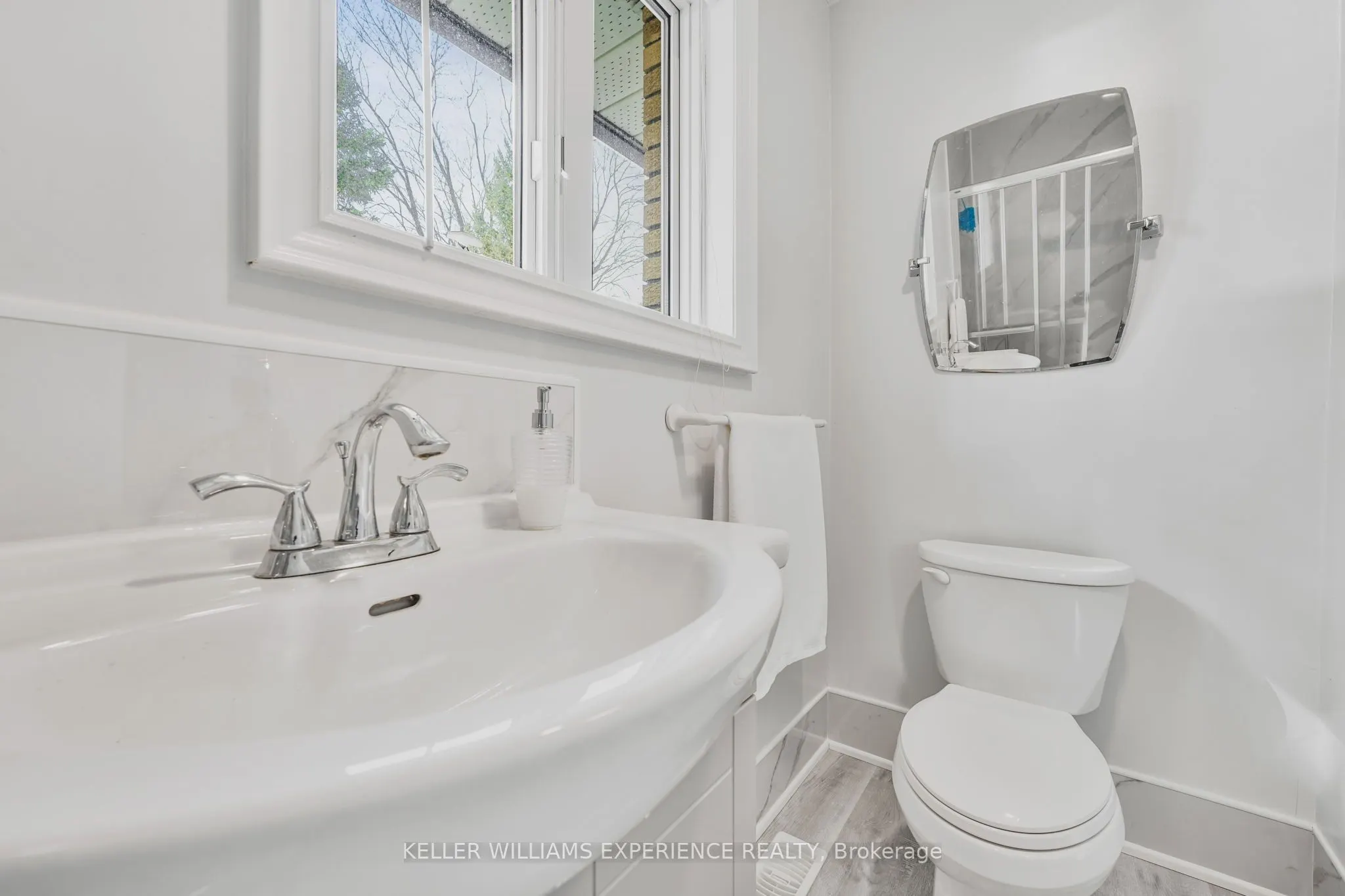 25 LAMERS Crescent