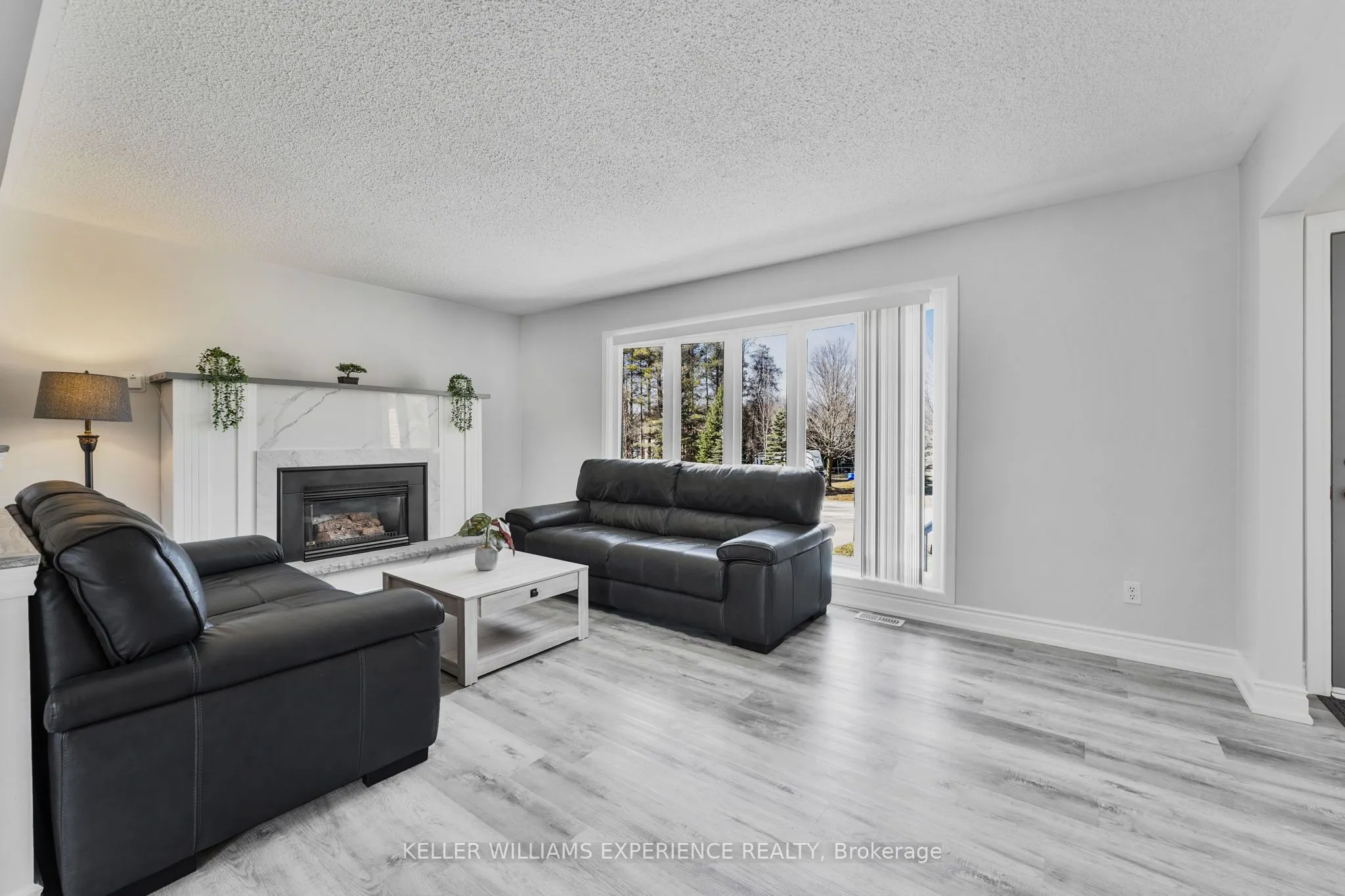 25 LAMERS Crescent