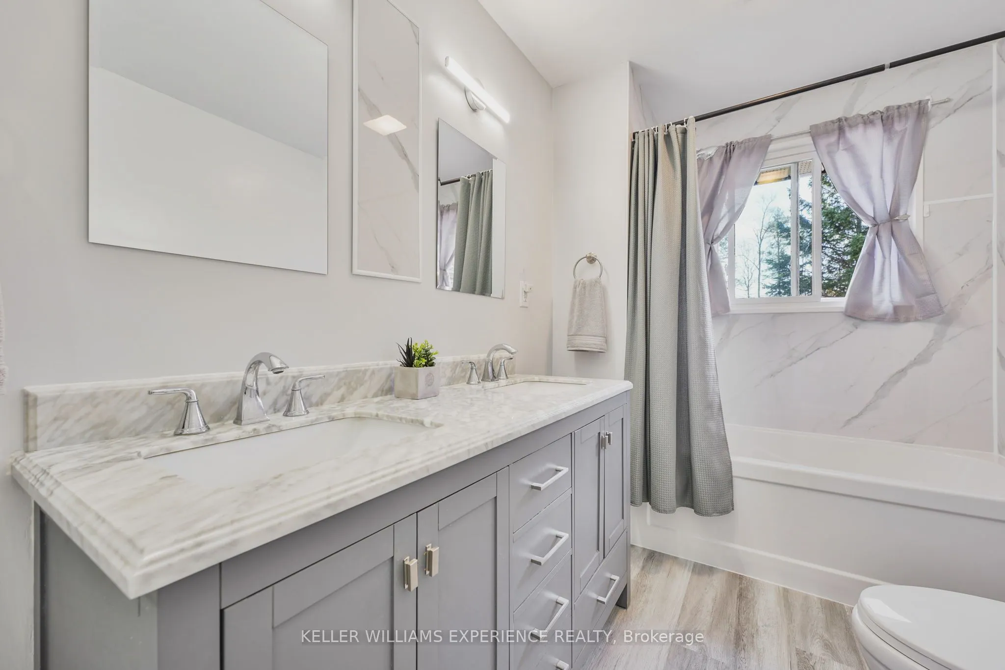 25 LAMERS Crescent