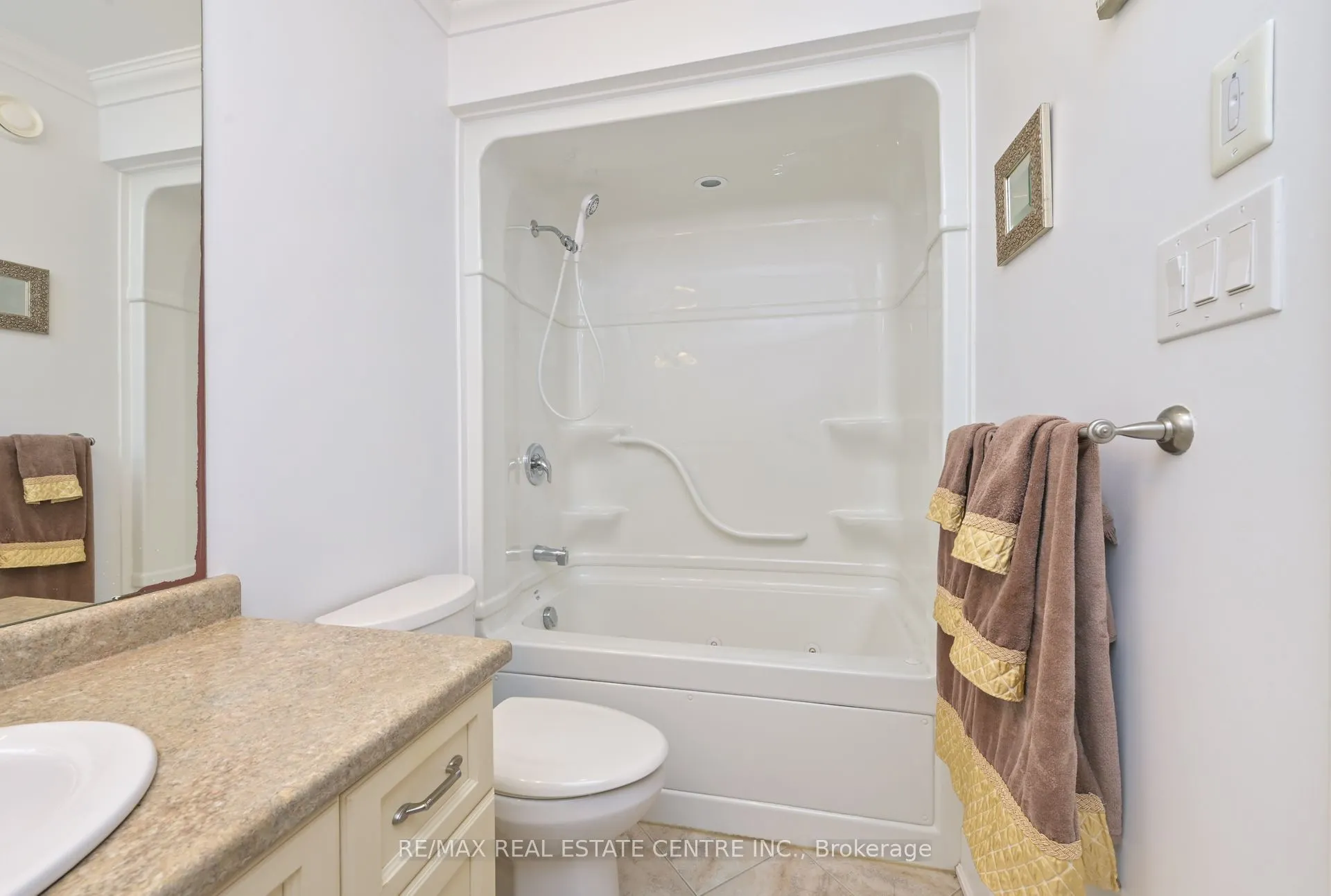 37 Garden Grove Crescent
