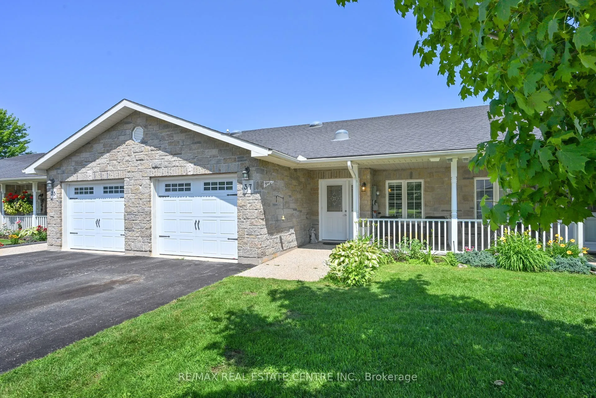 37 Garden Grove Crescent