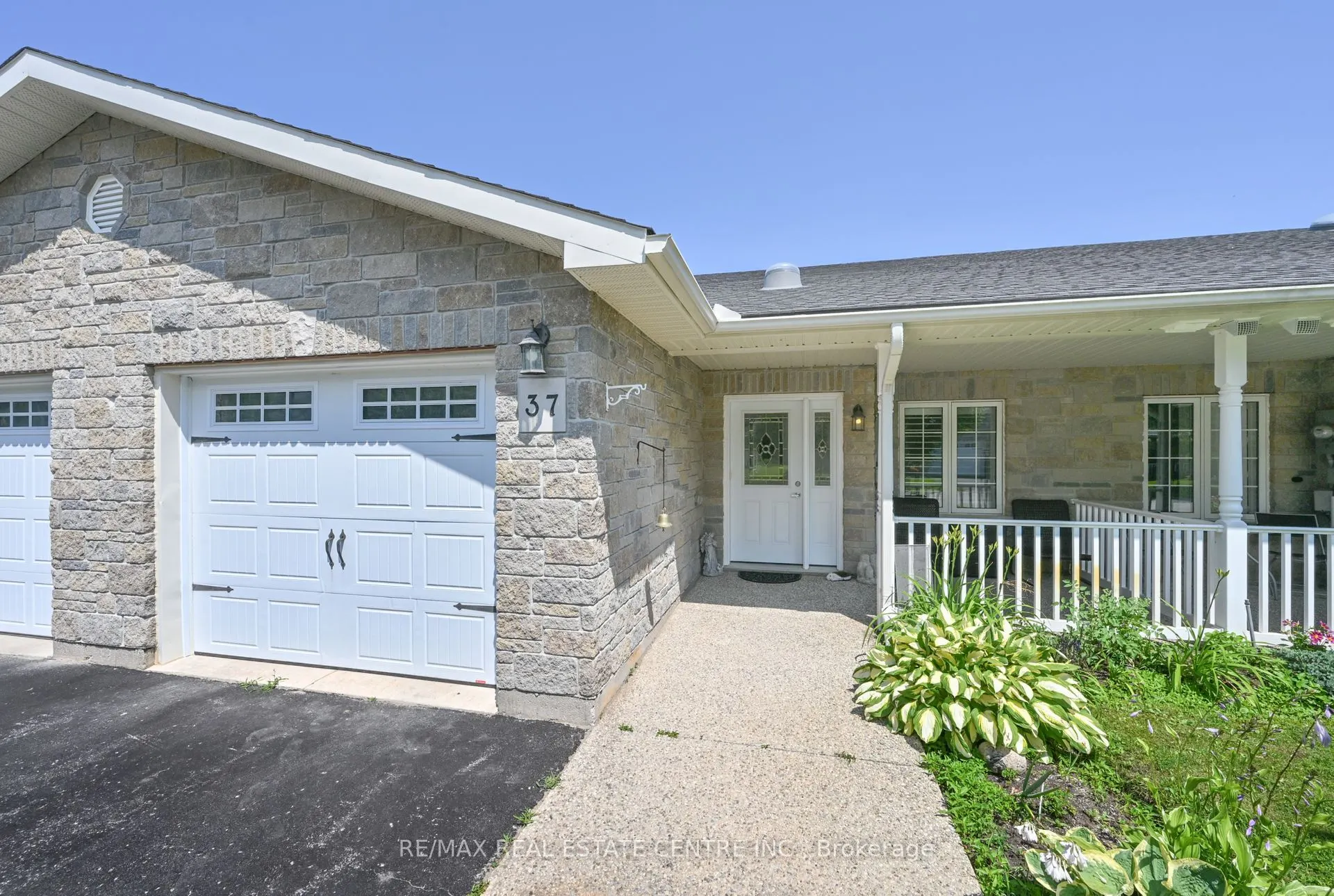 37 Garden Grove Crescent