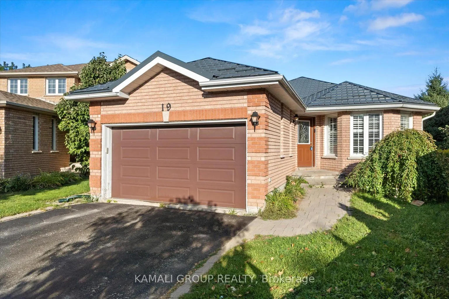 19 Widgeon Street, #Main