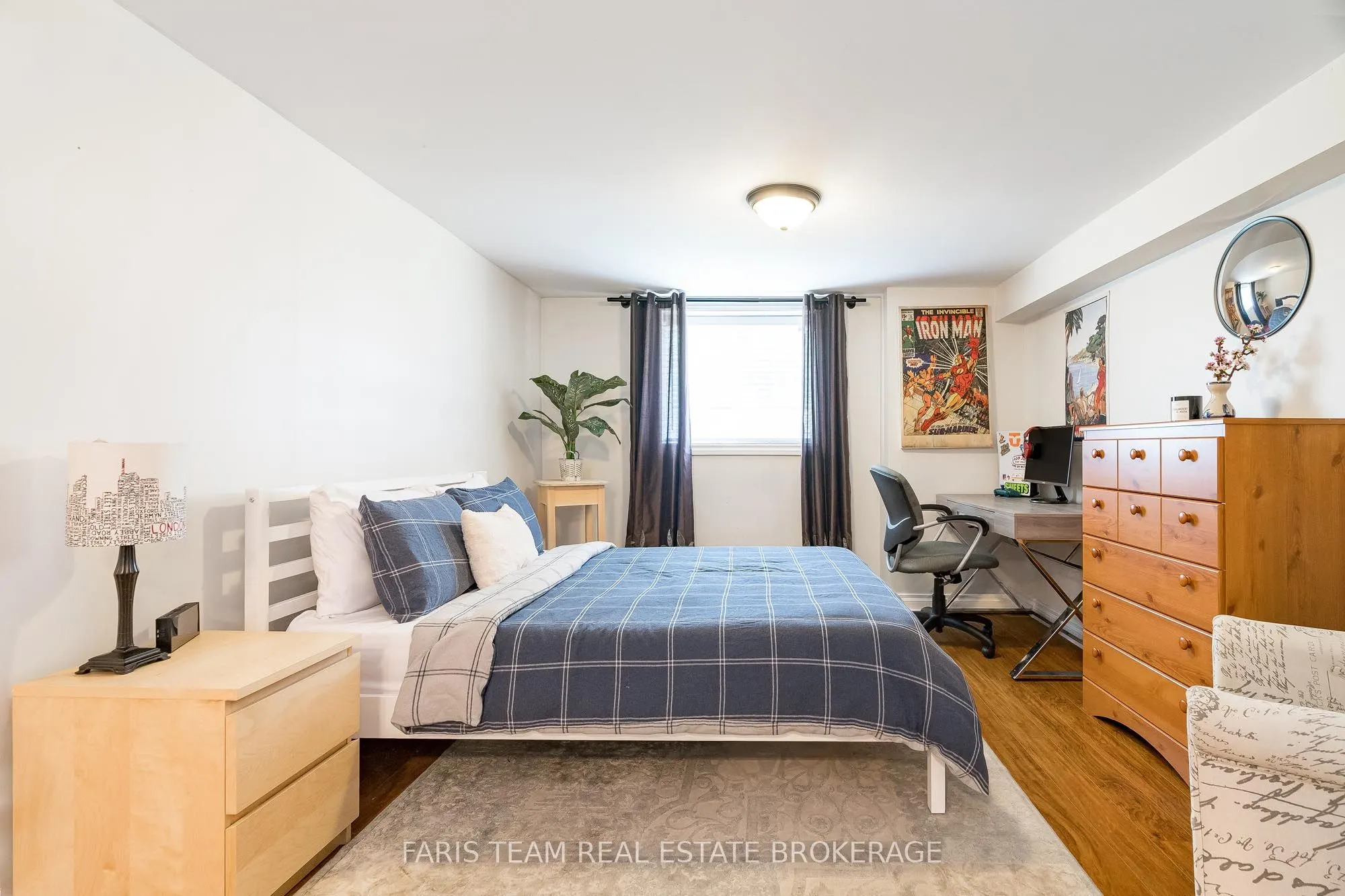 2 Woodland Crescent