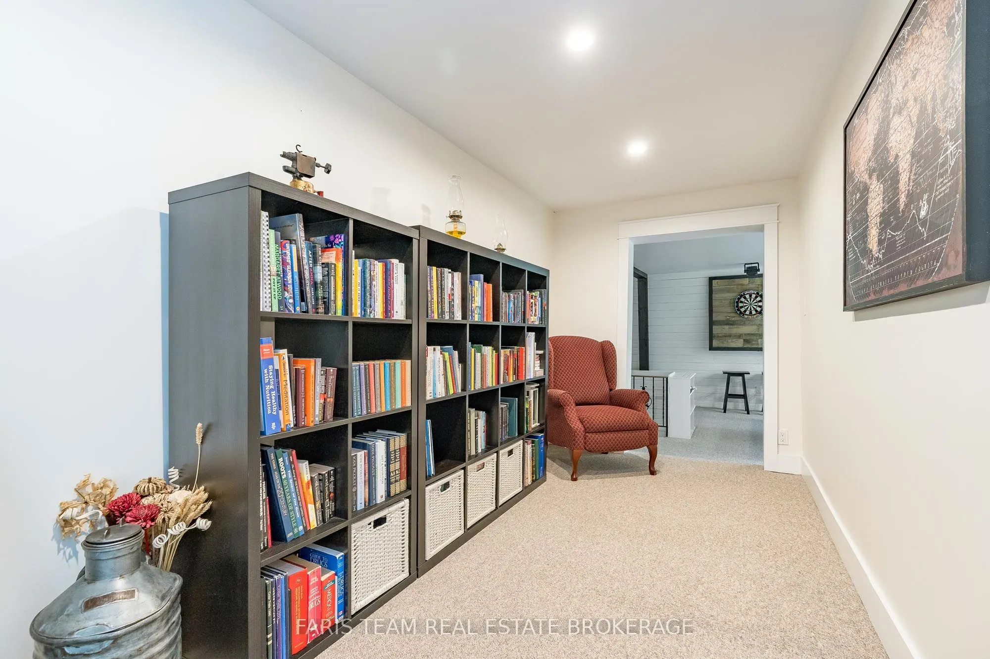2 Woodland Crescent