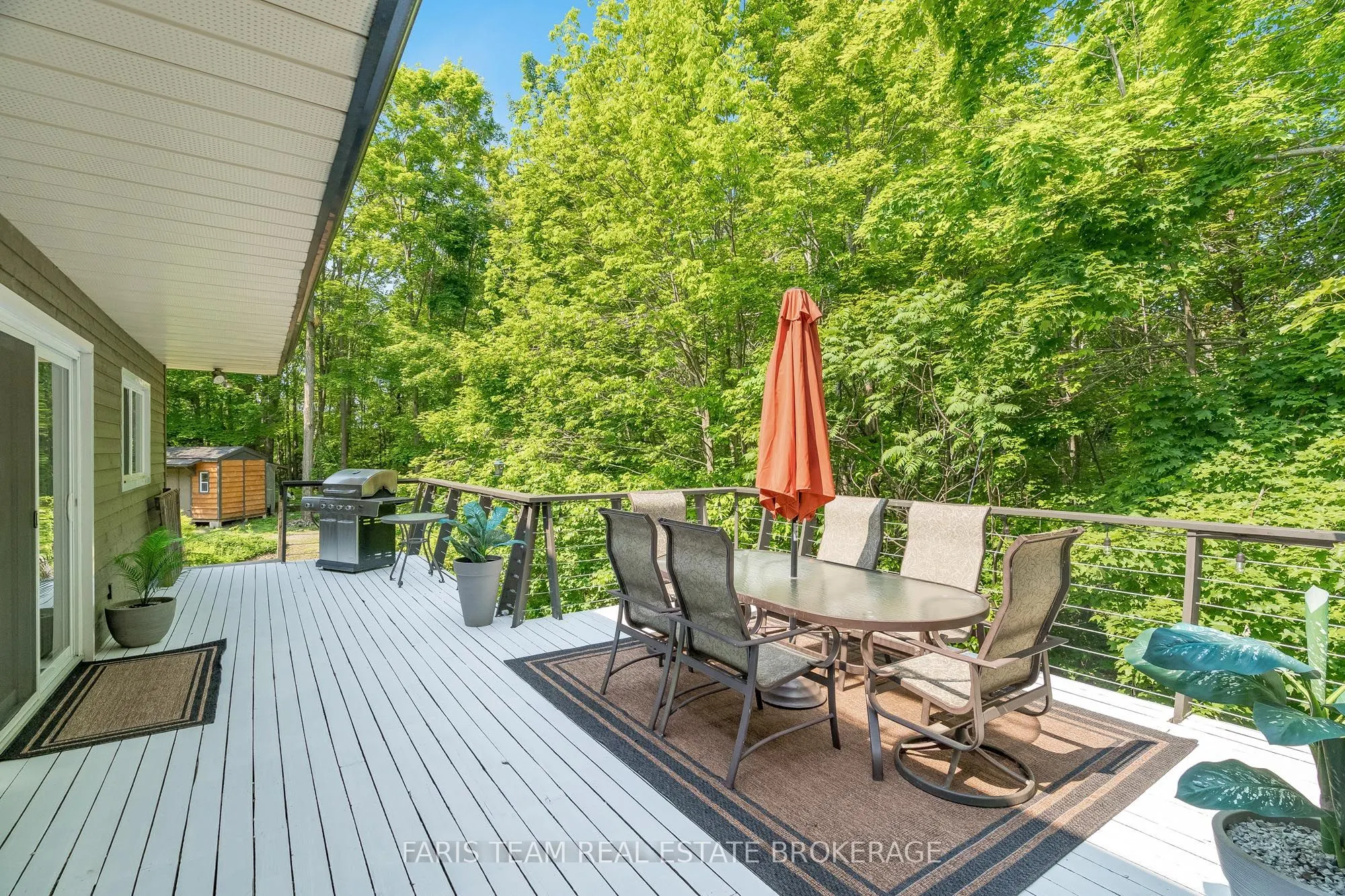 2 Woodland Crescent