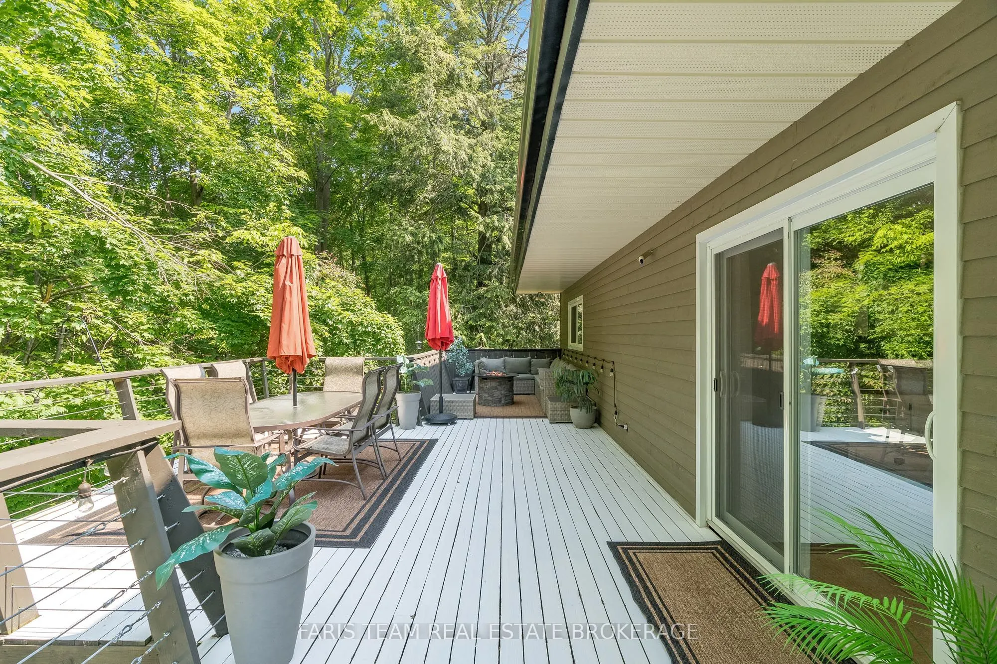 2 Woodland Crescent