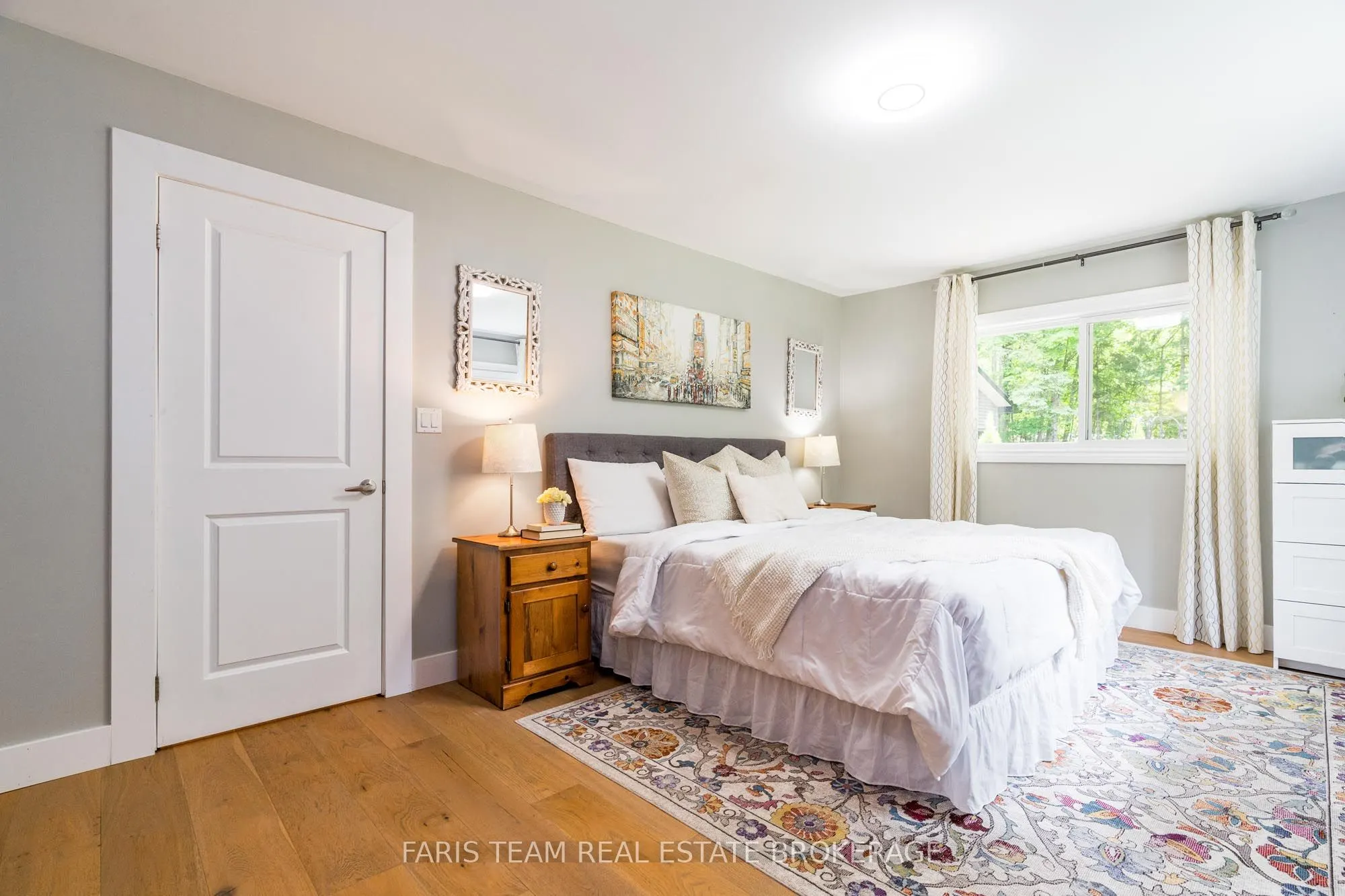 2 Woodland Crescent