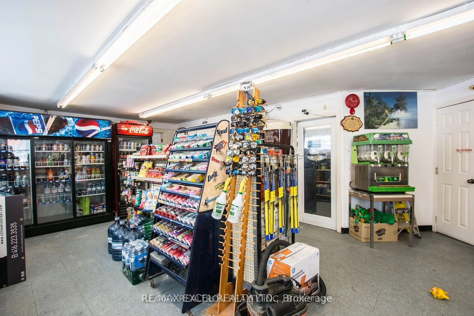 8906 Hwy 11 Road S
