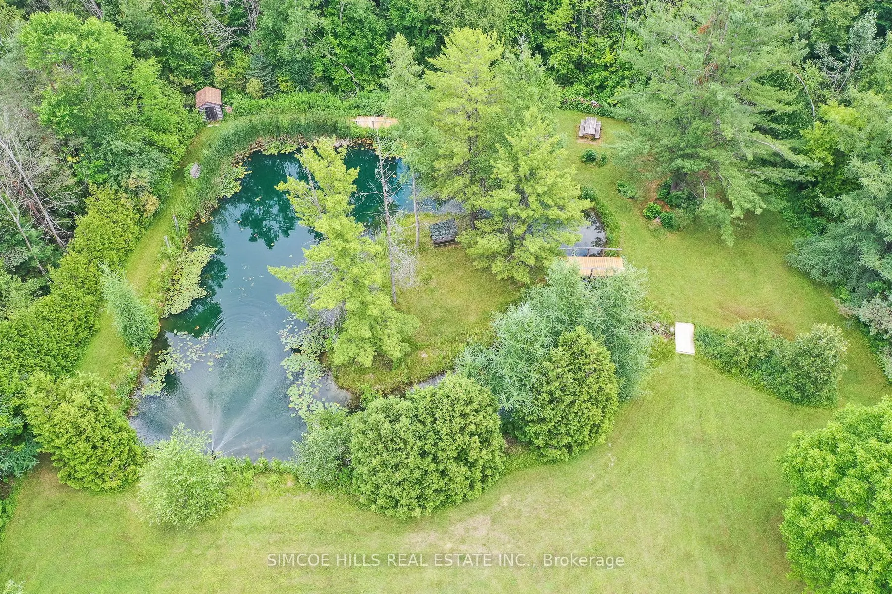 185 Medonte Sideroad 2 Road