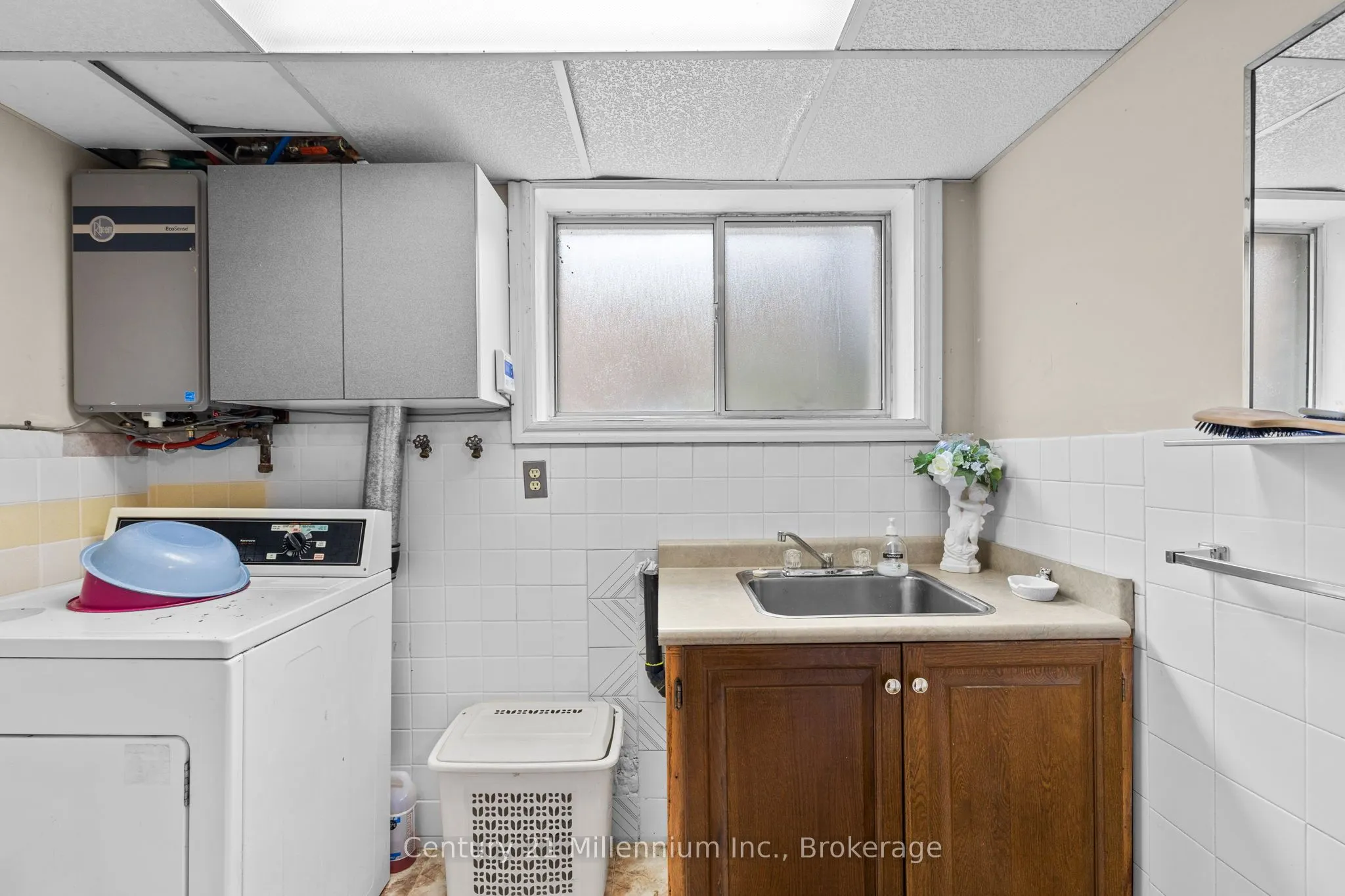 49 32nd Street N