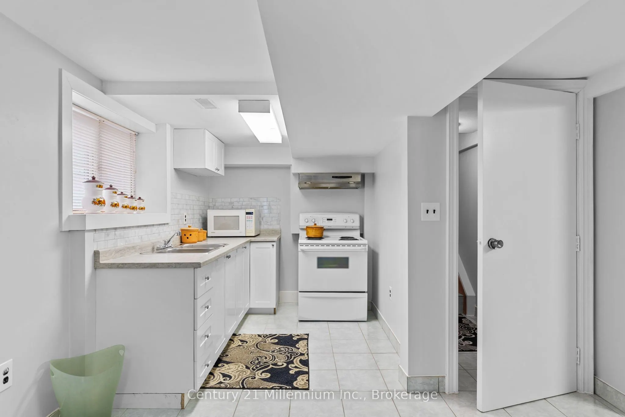 49 32nd Street N