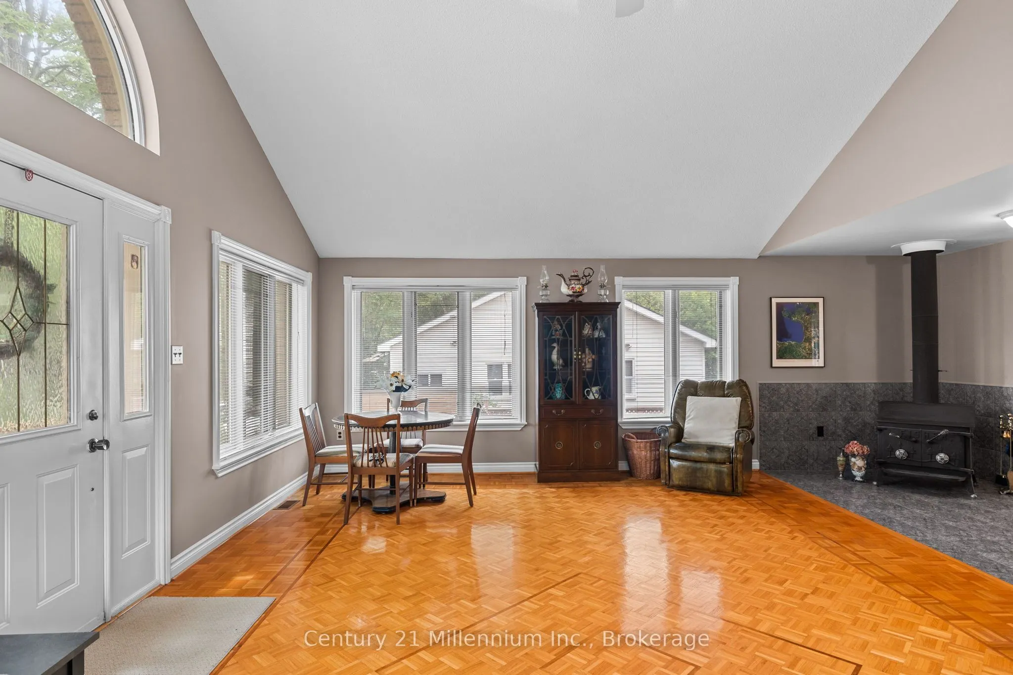 49 32nd Street N