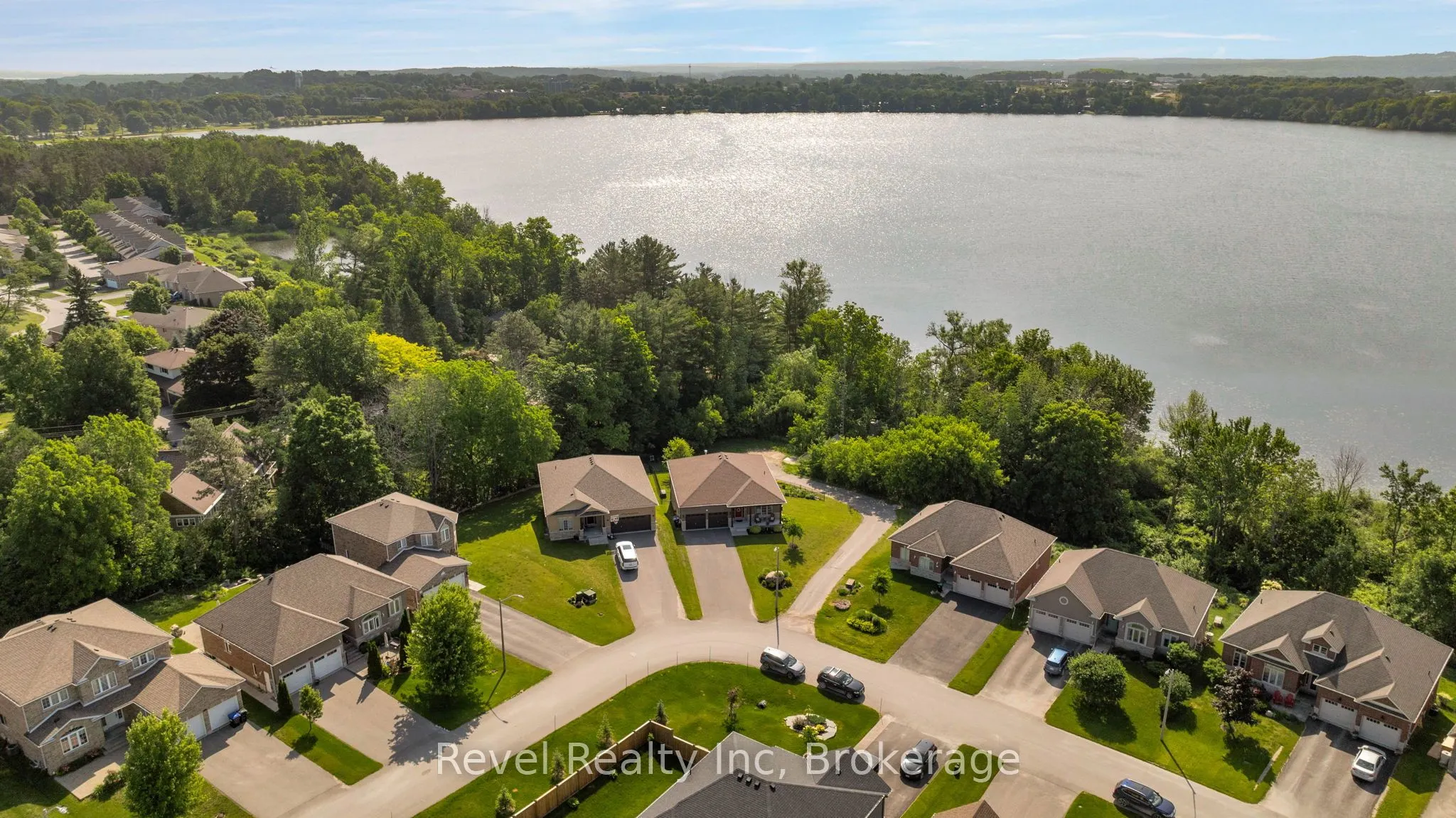 413 RUSS HOWARD Drive