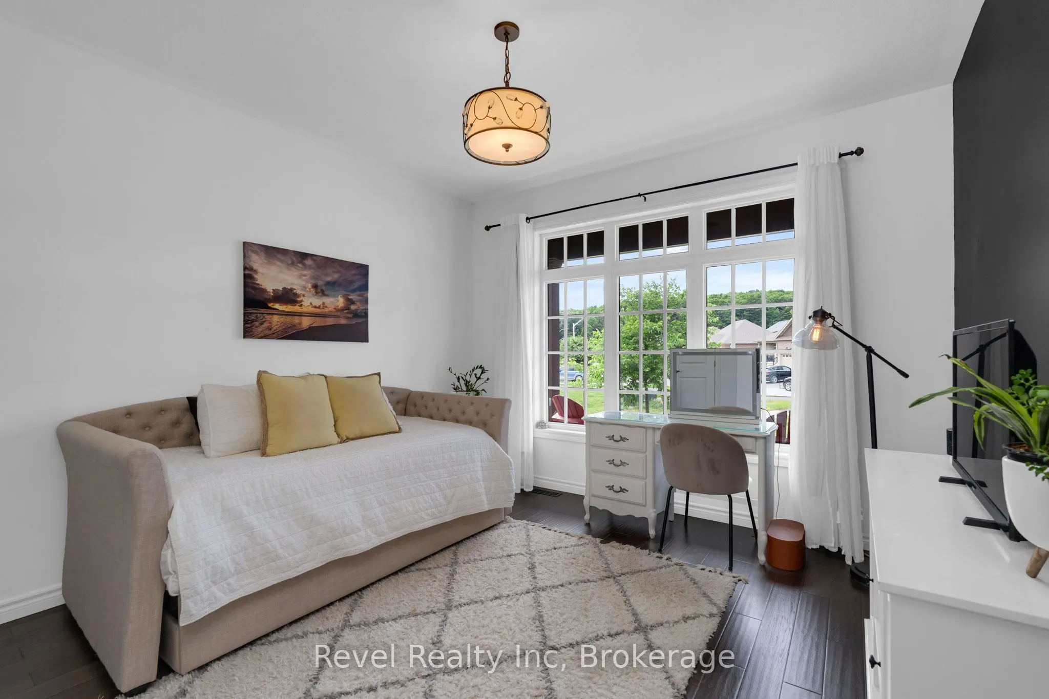 413 RUSS HOWARD Drive