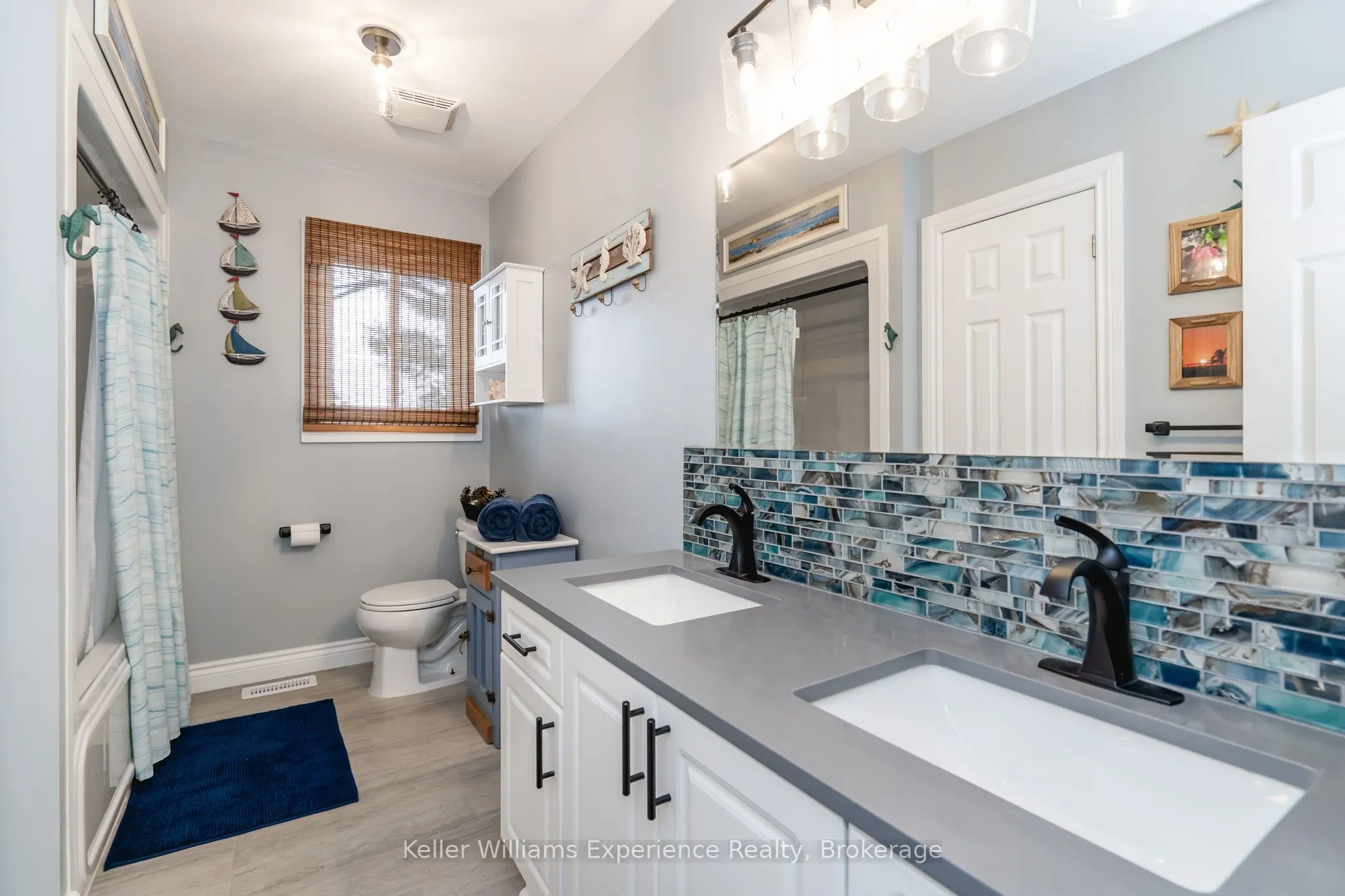 10 Clarence Avenue