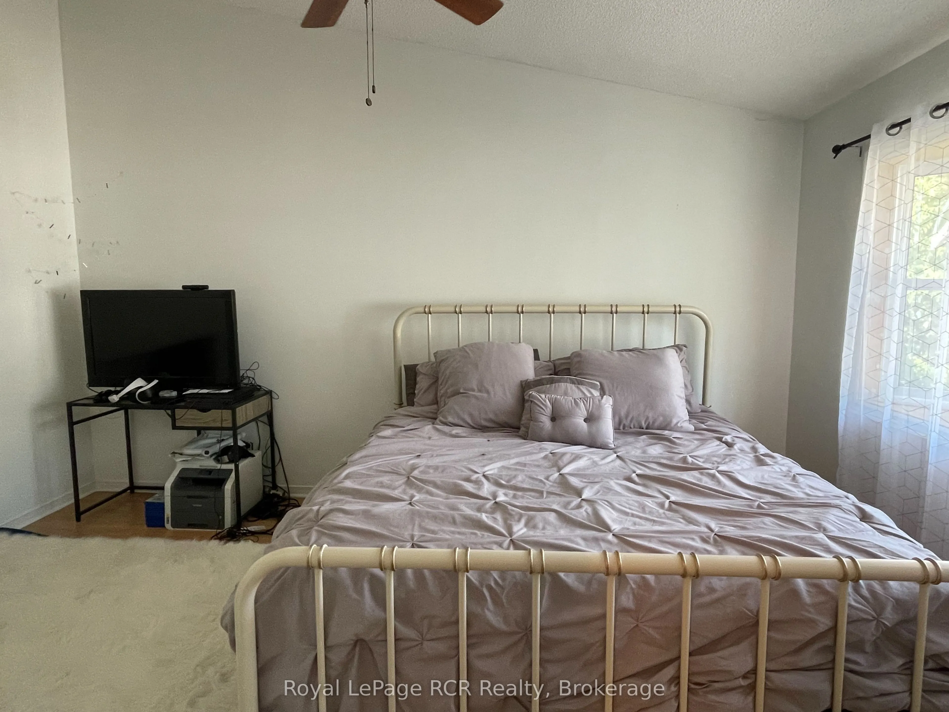 409 Thomas Street, #11