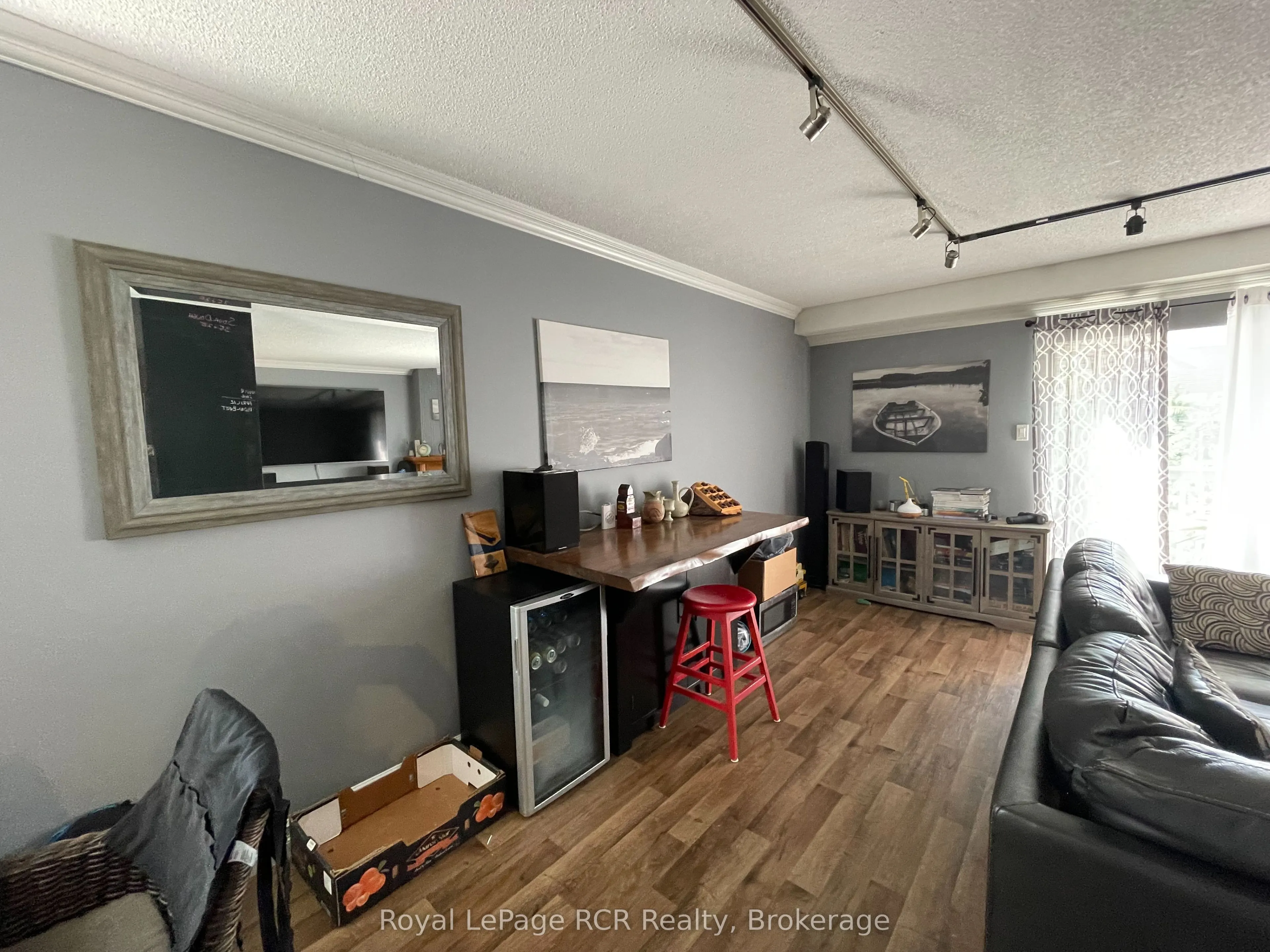 409 Thomas Street, #11